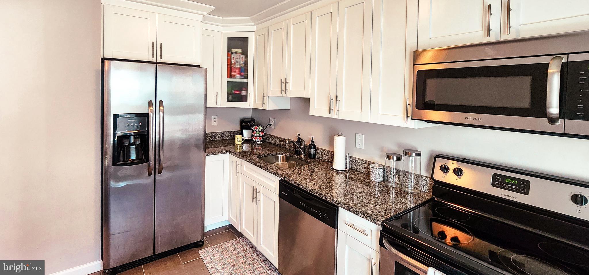 CAPITAL VIEW TOWNHOUSES - Residential