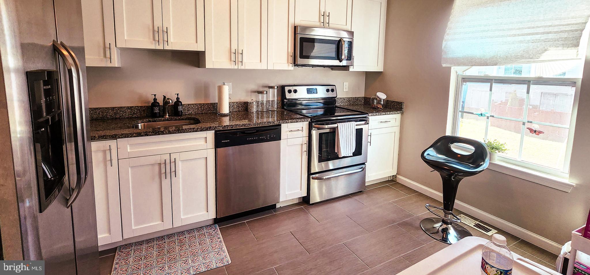 CAPITAL VIEW TOWNHOUSES - Residential