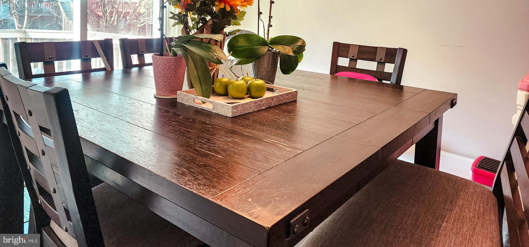 CAPITAL VIEW TOWNHOUSES - Residential