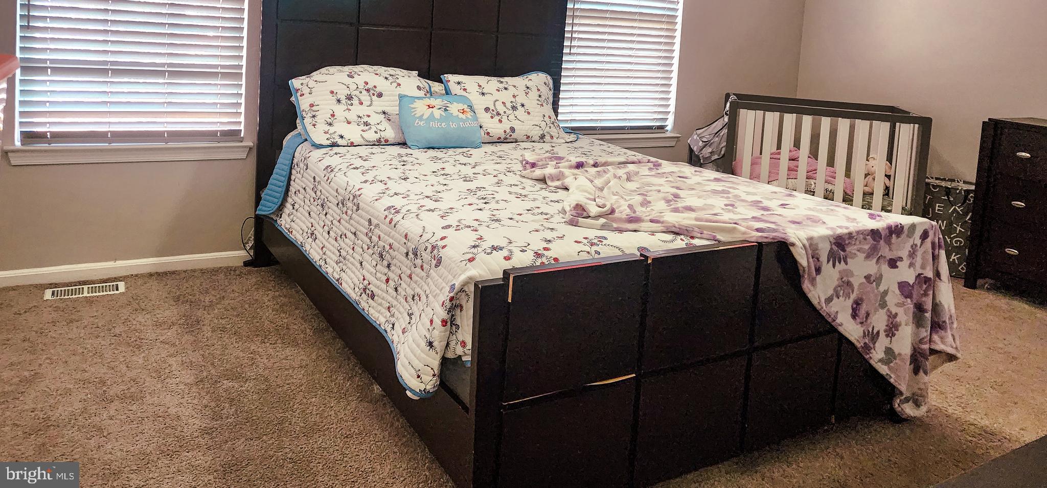 CAPITAL VIEW TOWNHOUSES - Residential