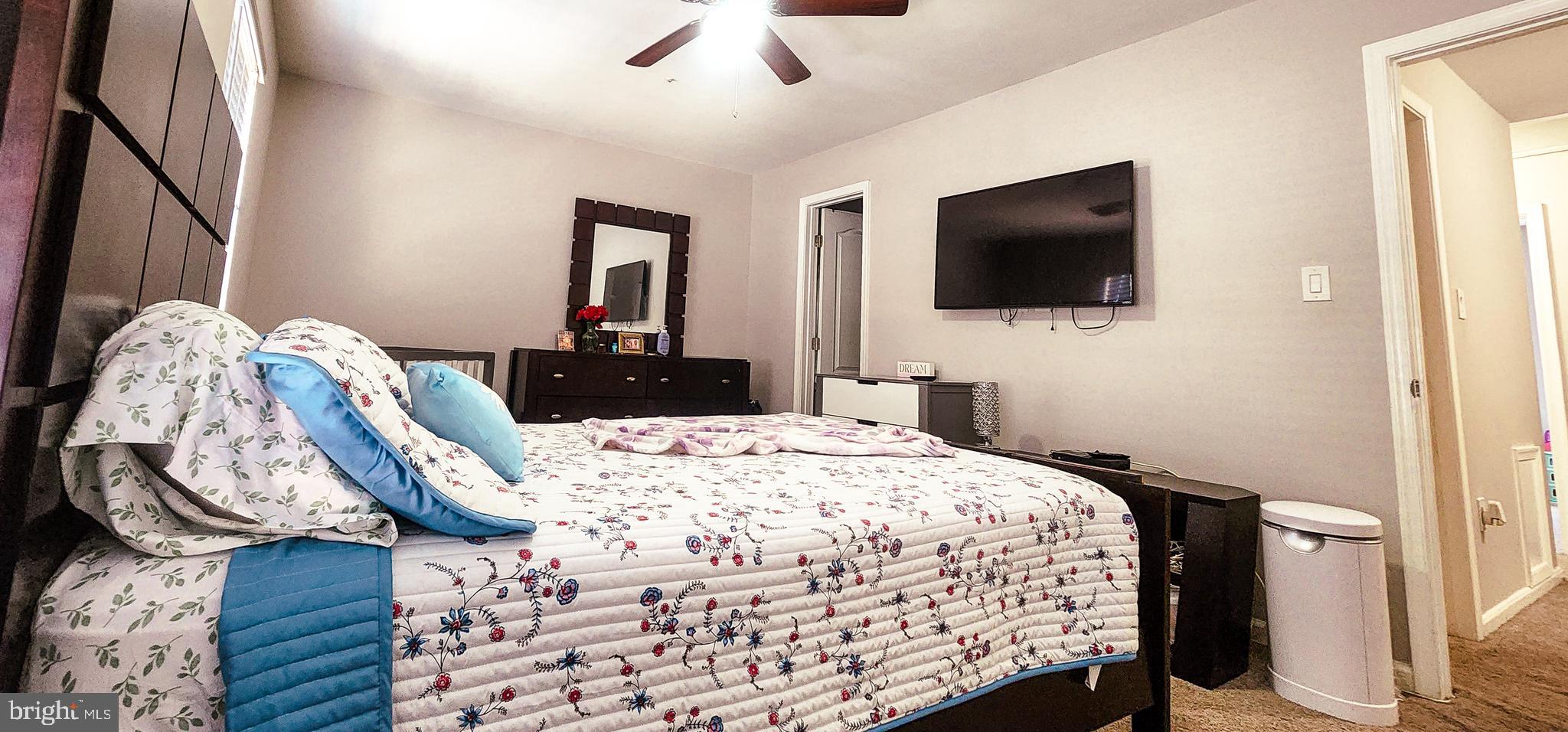 CAPITAL VIEW TOWNHOUSES - Residential