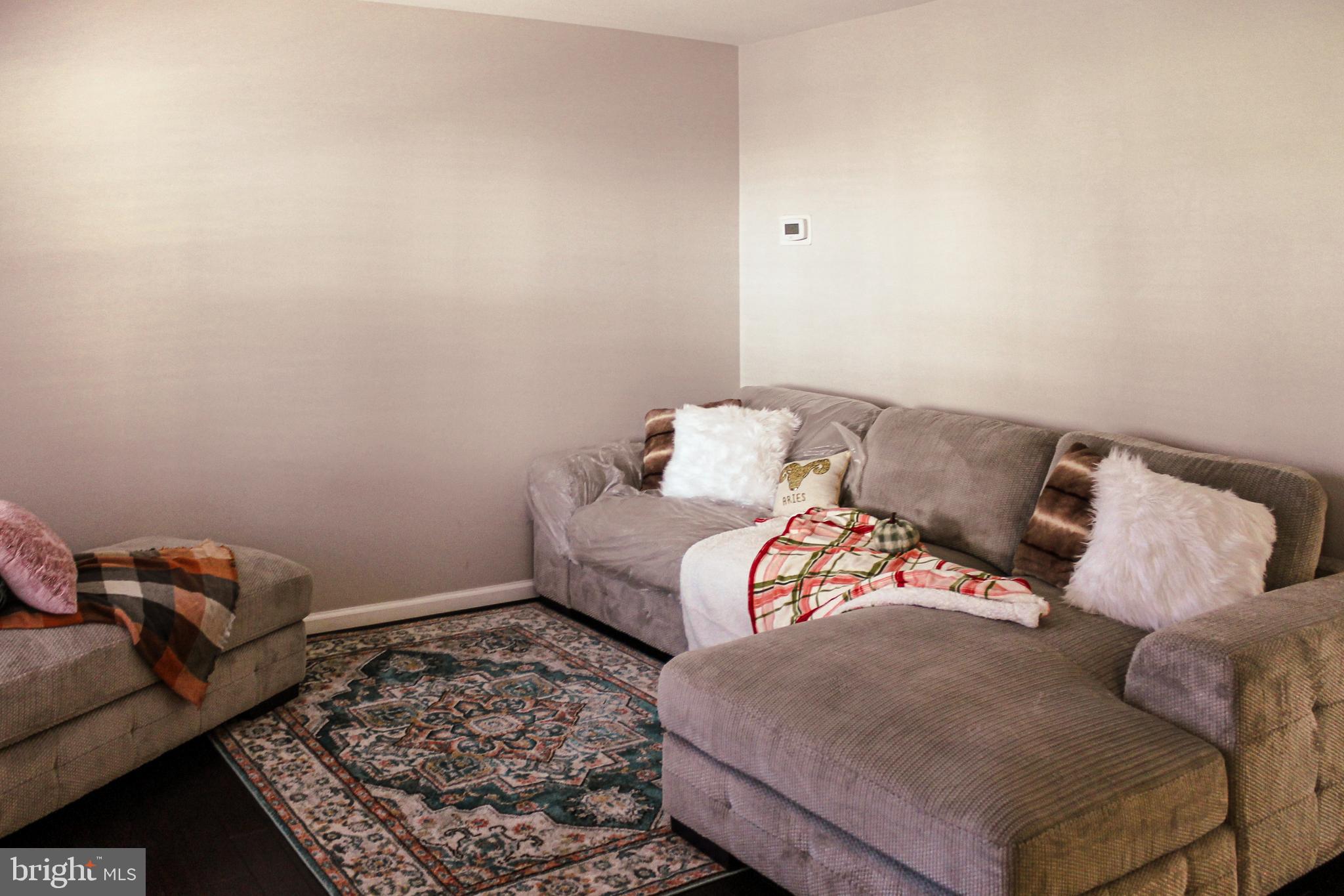 CAPITAL VIEW TOWNHOUSES - Residential