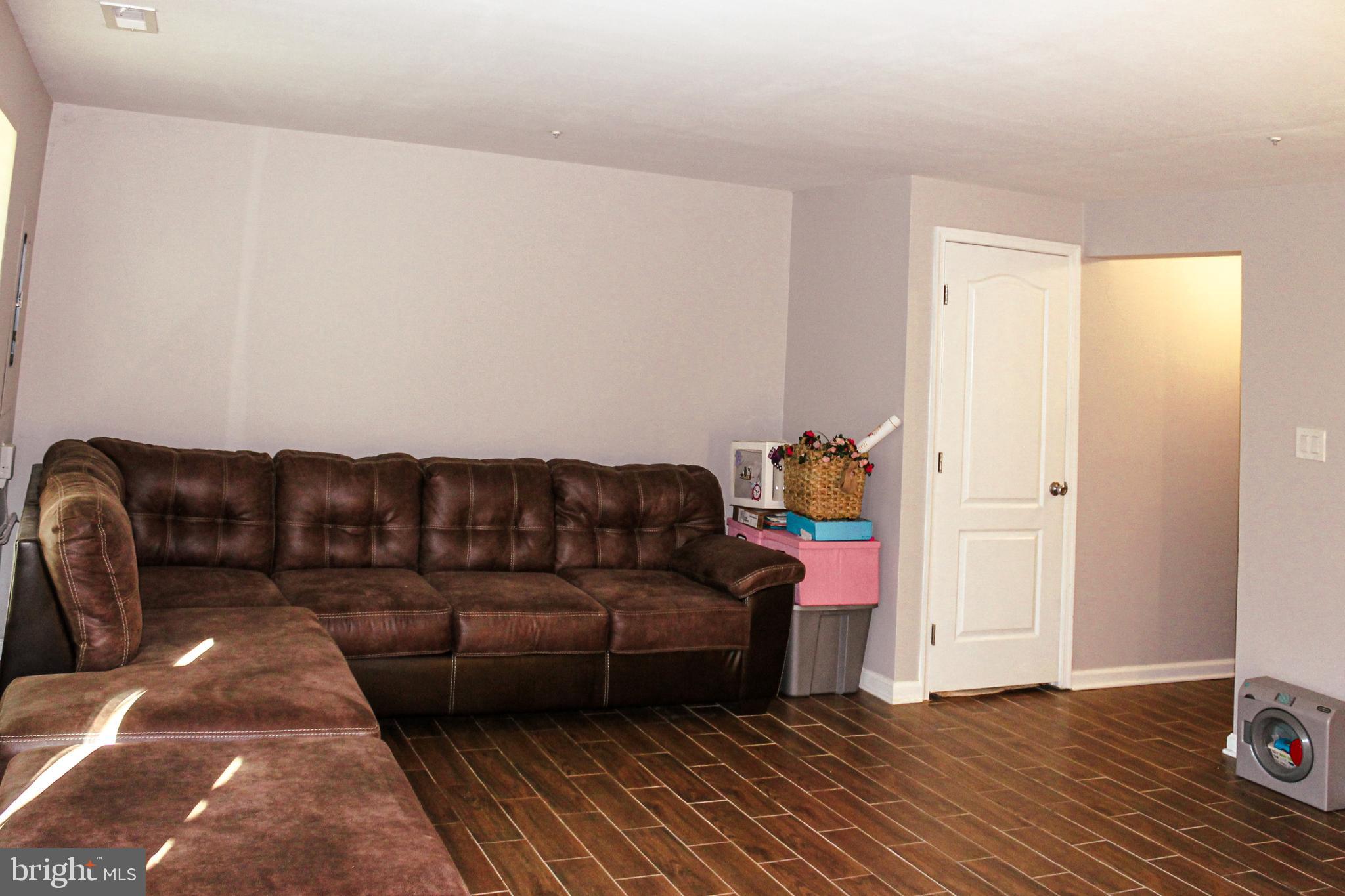 CAPITAL VIEW TOWNHOUSES - Residential