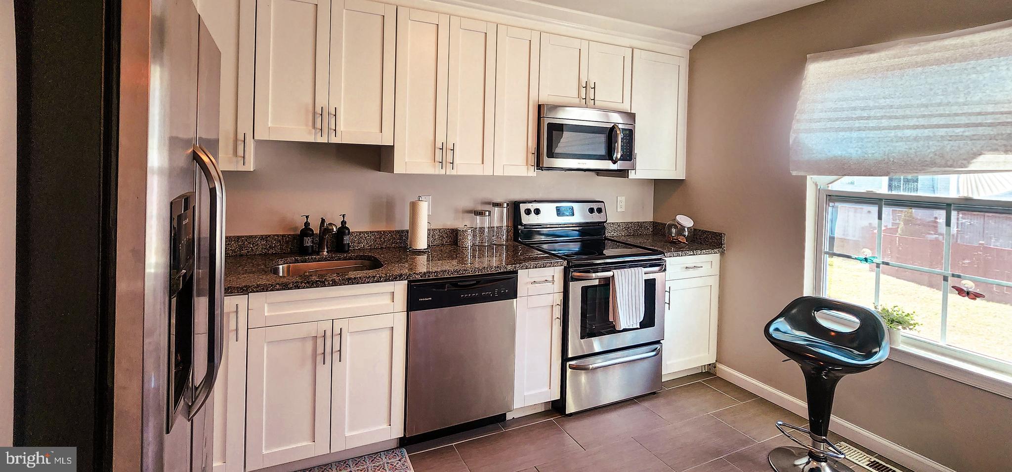 CAPITAL VIEW TOWNHOUSES - Residential