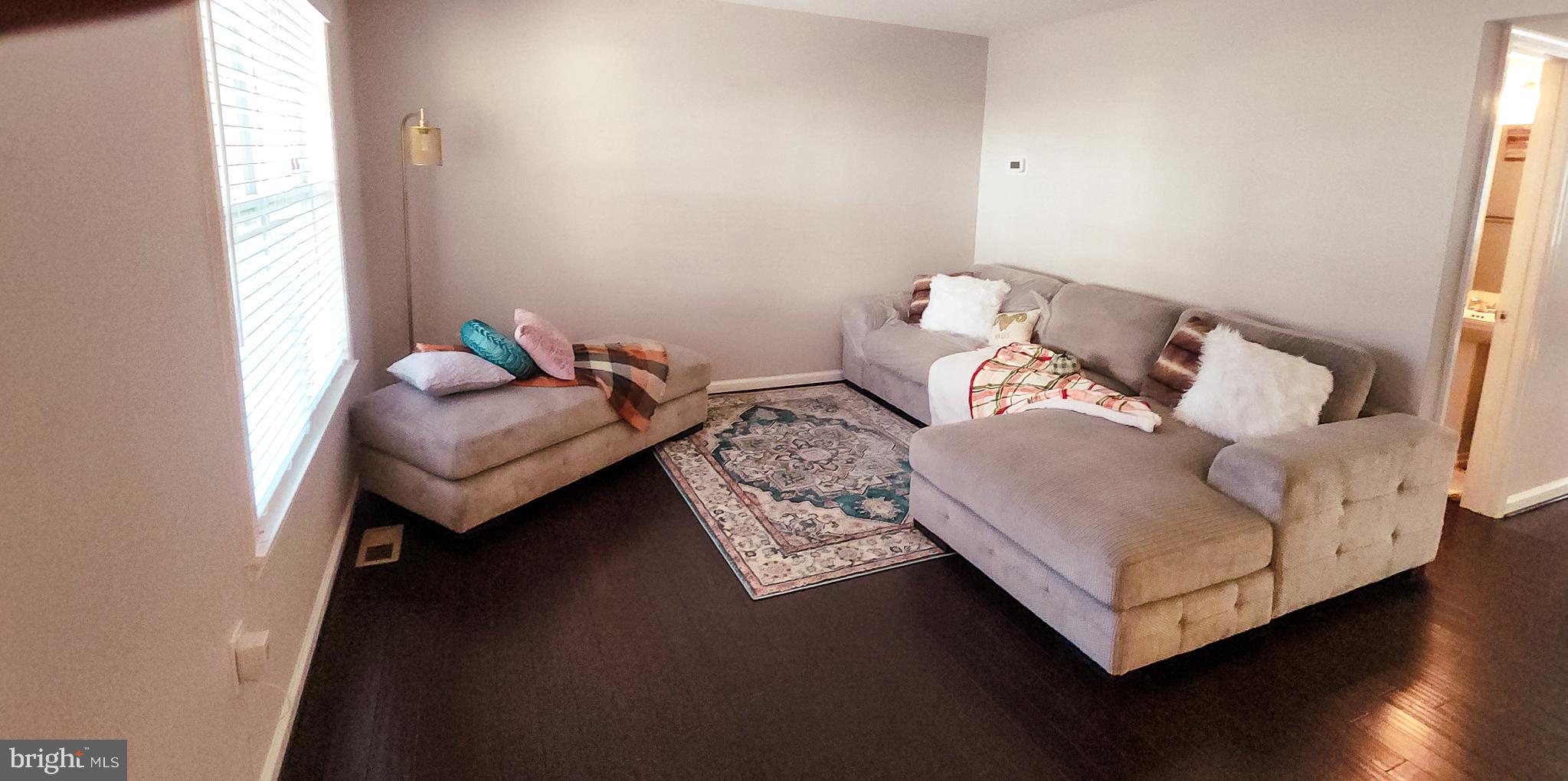 CAPITAL VIEW TOWNHOUSES - Residential