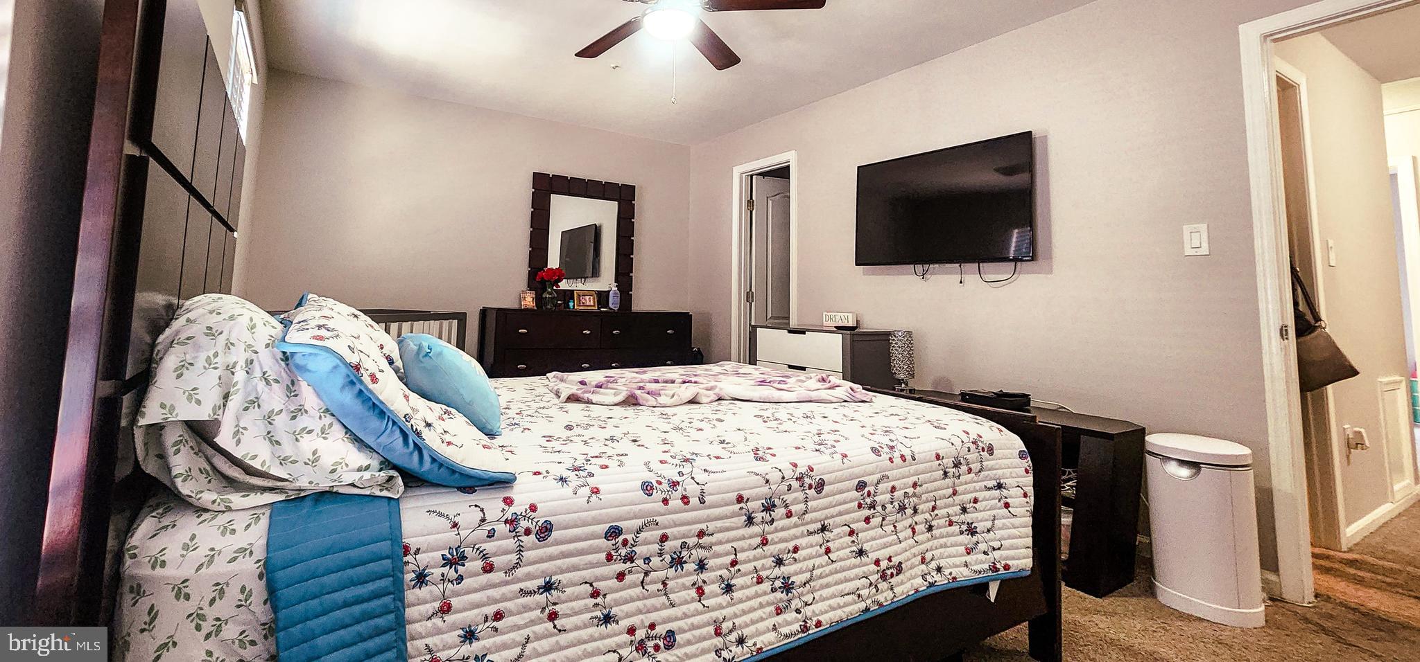 CAPITAL VIEW TOWNHOUSES - Residential