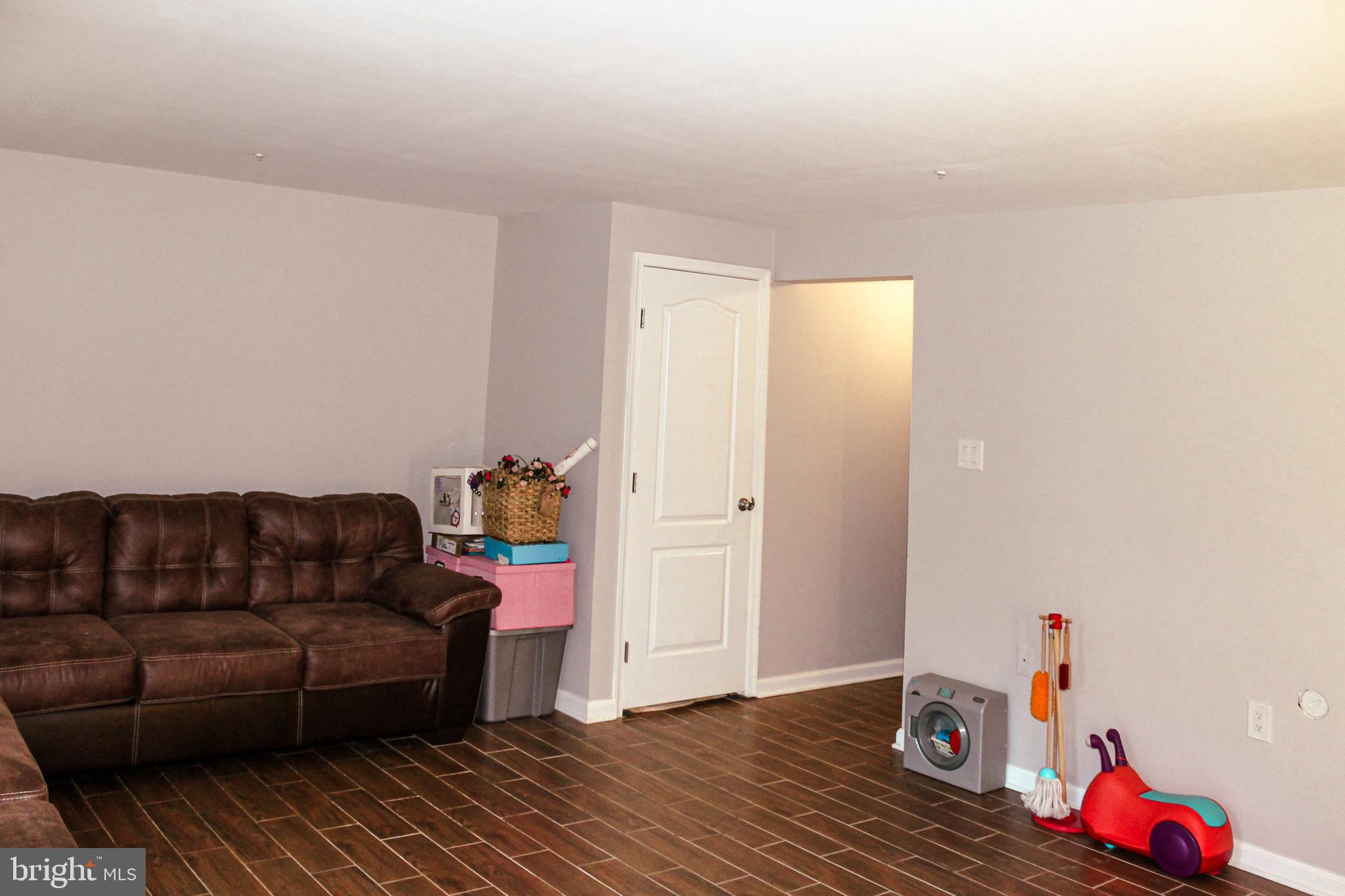 CAPITAL VIEW TOWNHOUSES - Residential