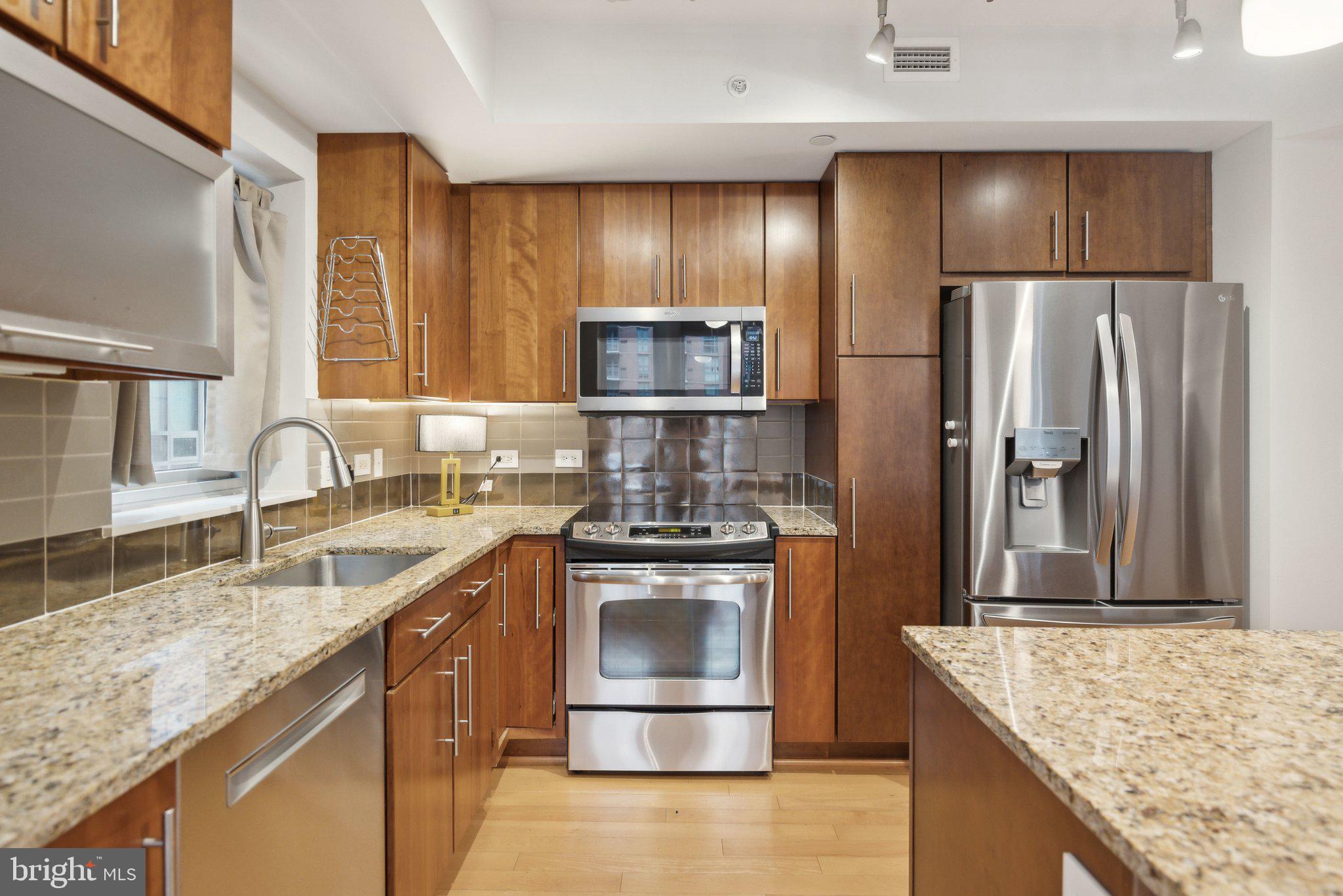 1025 1ST STREET SE 716