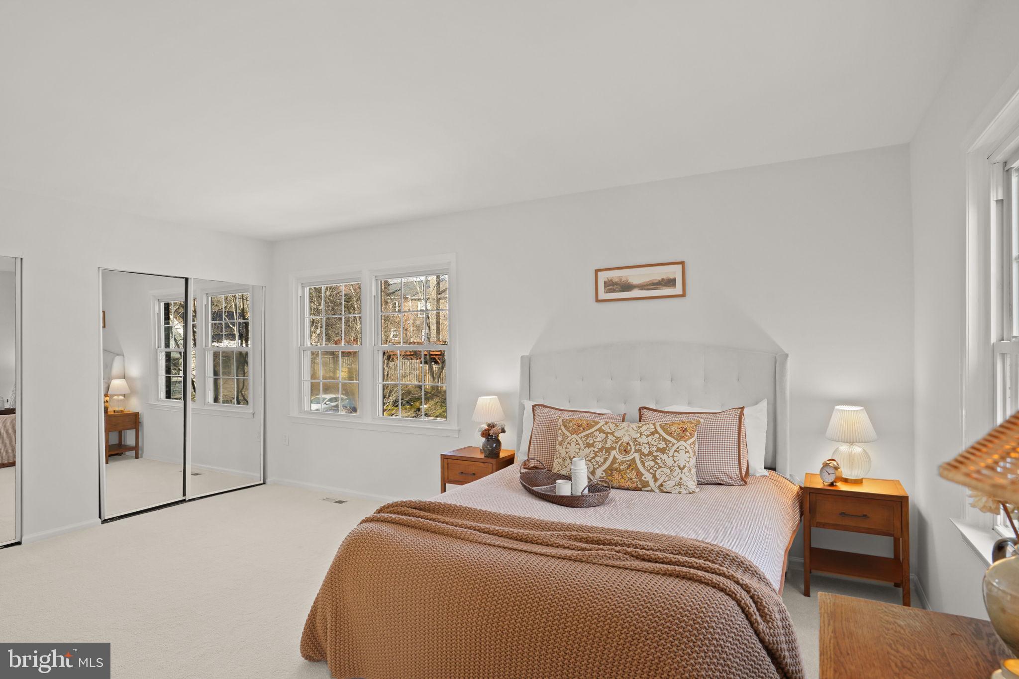 HUNTINGTON AT MT VERNON - Residential