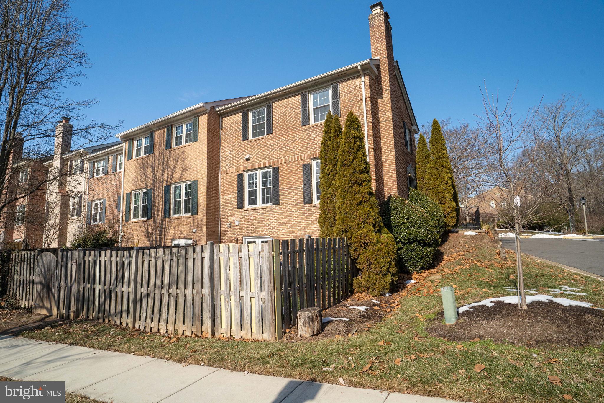 HUNTINGTON AT MT VERNON - Residential