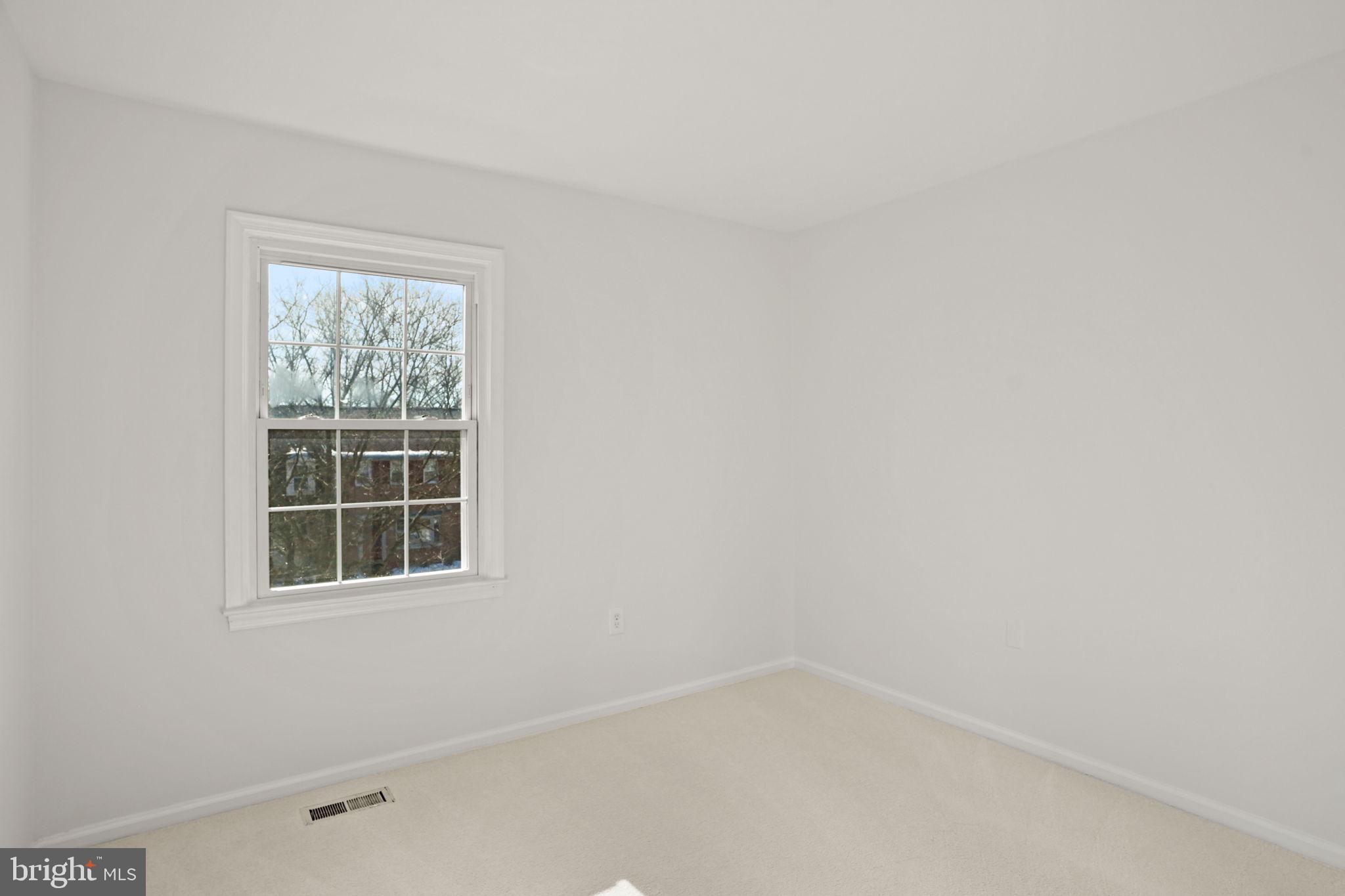 HUNTINGTON AT MT VERNON - Residential