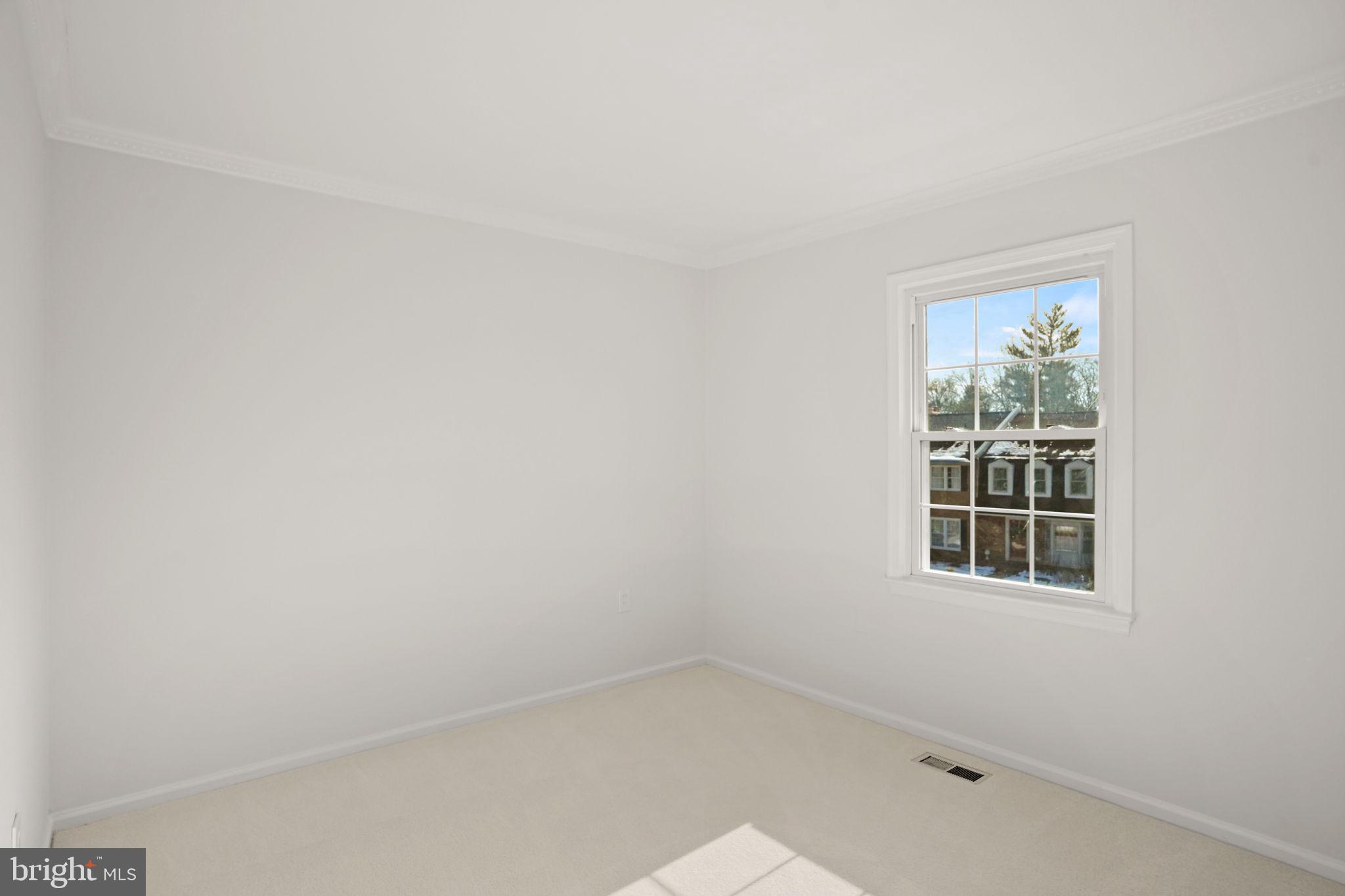 HUNTINGTON AT MT VERNON - Residential