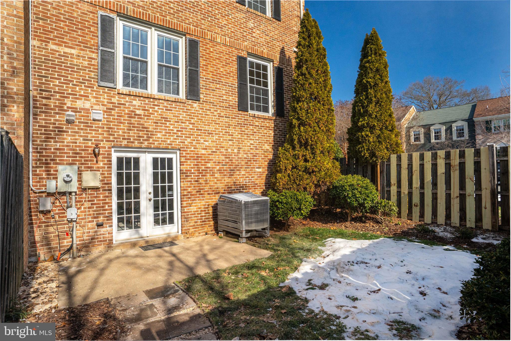 HUNTINGTON AT MT VERNON - Residential