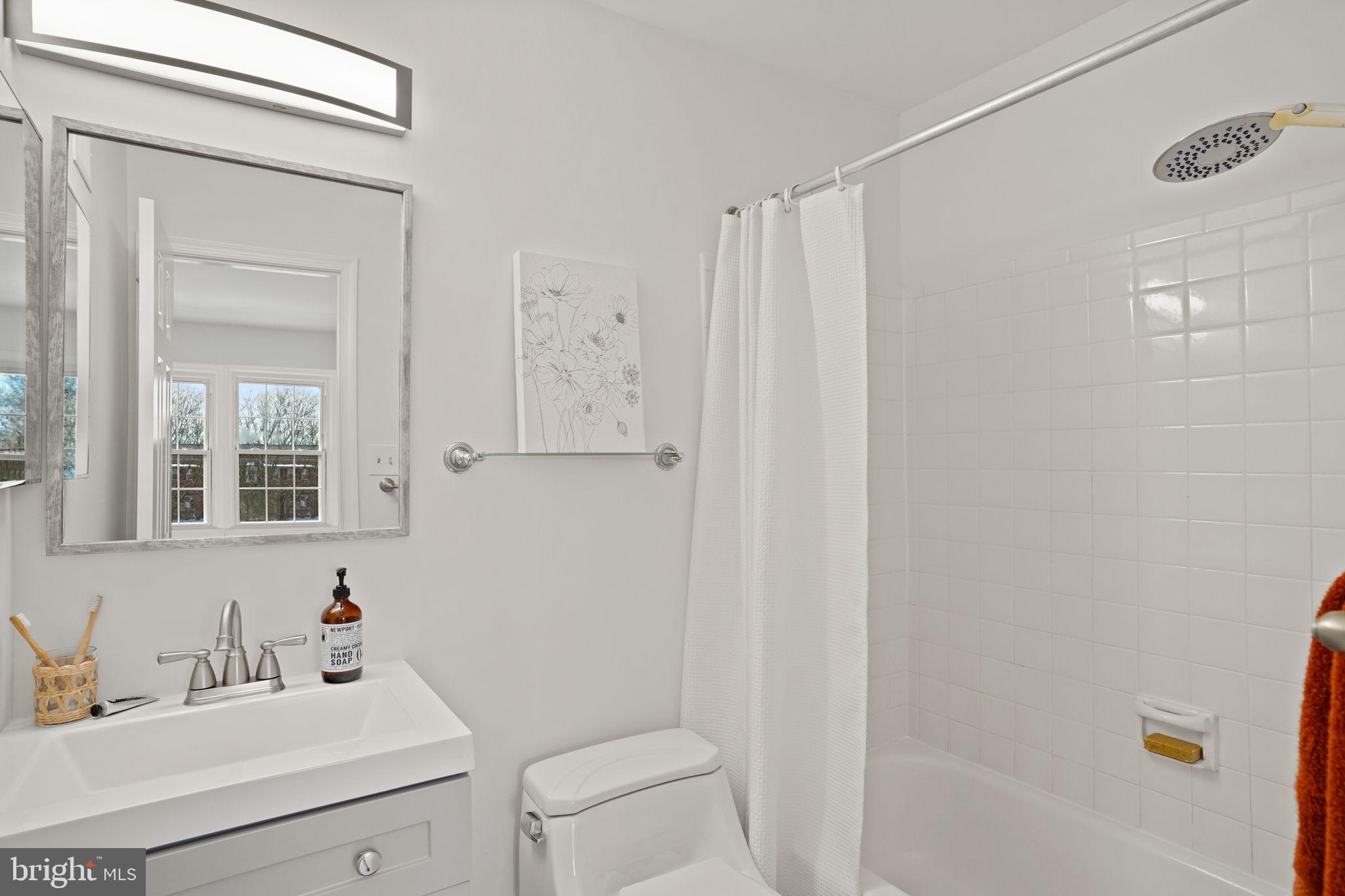 HUNTINGTON AT MT VERNON - Residential