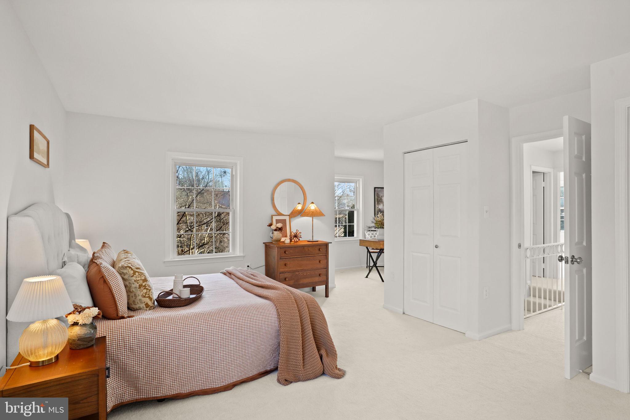 HUNTINGTON AT MT VERNON - Residential