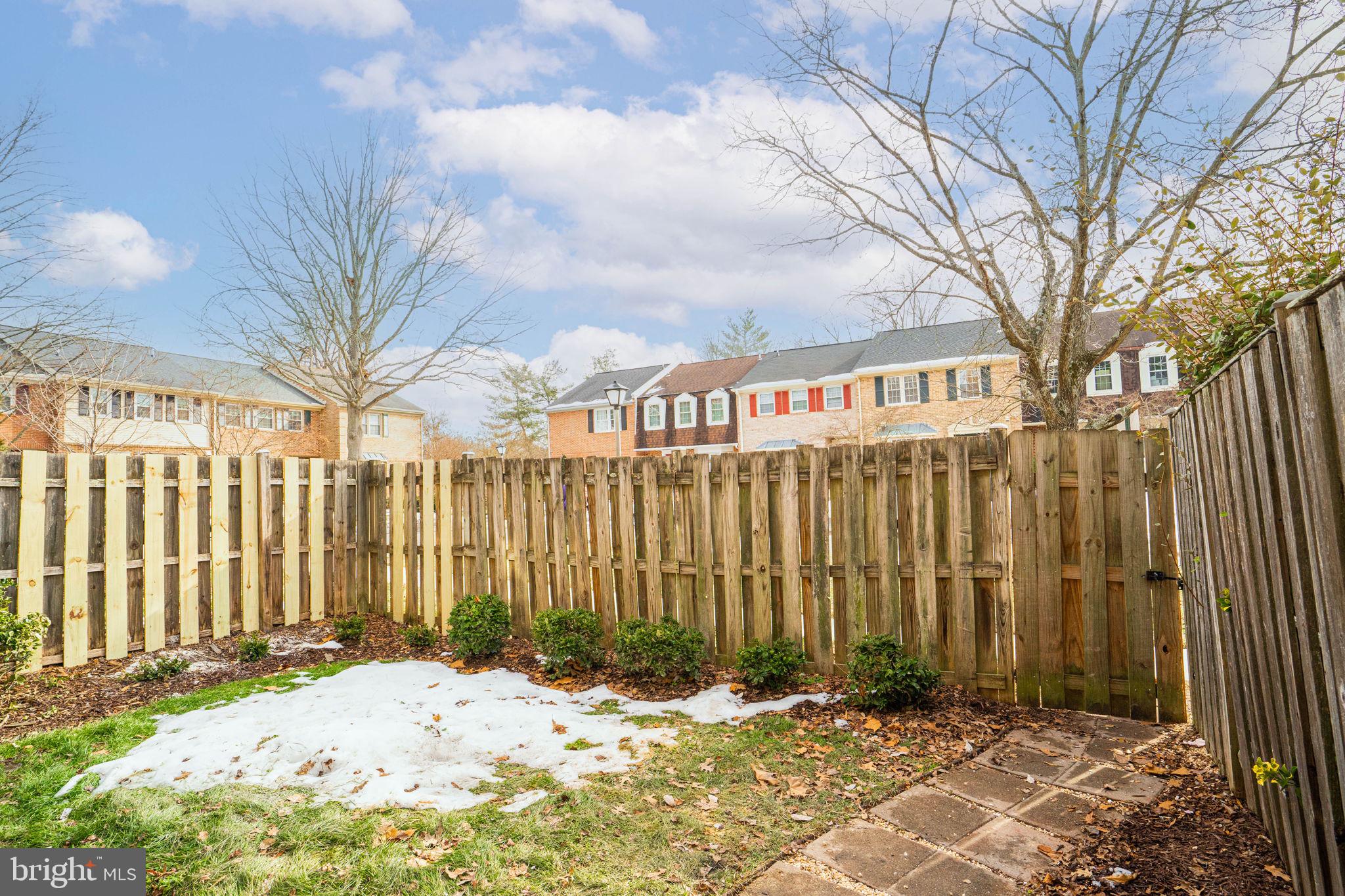 HUNTINGTON AT MT VERNON - Residential