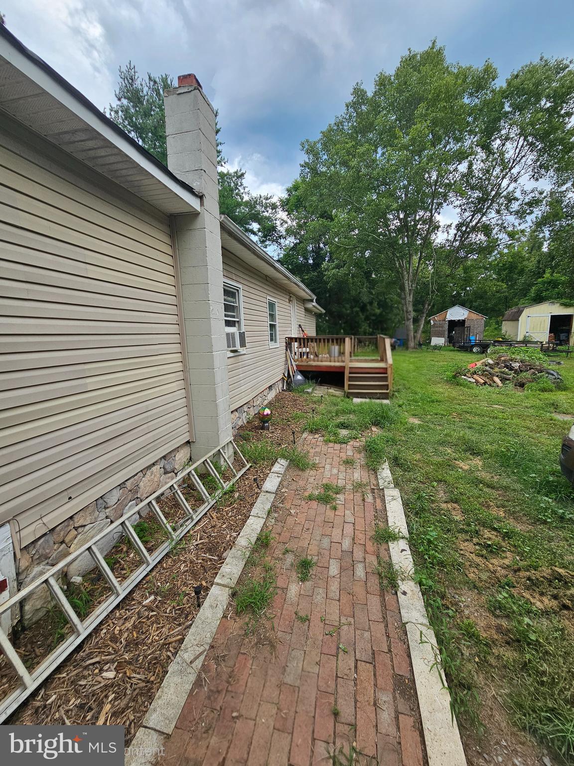 348 THOMPSON HOLLOW ROAD