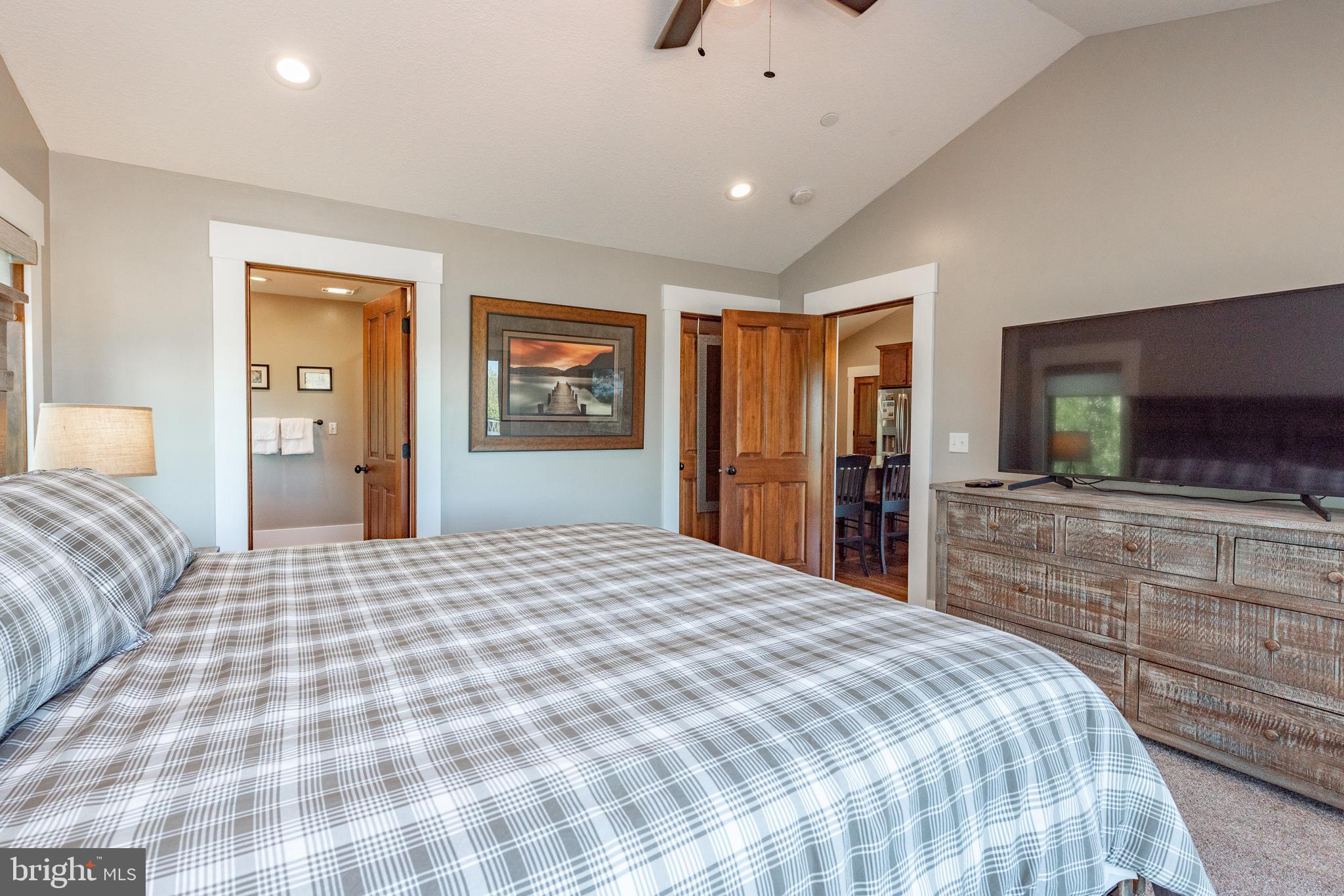 DEEP CREEK HIGHLANDS - Residential