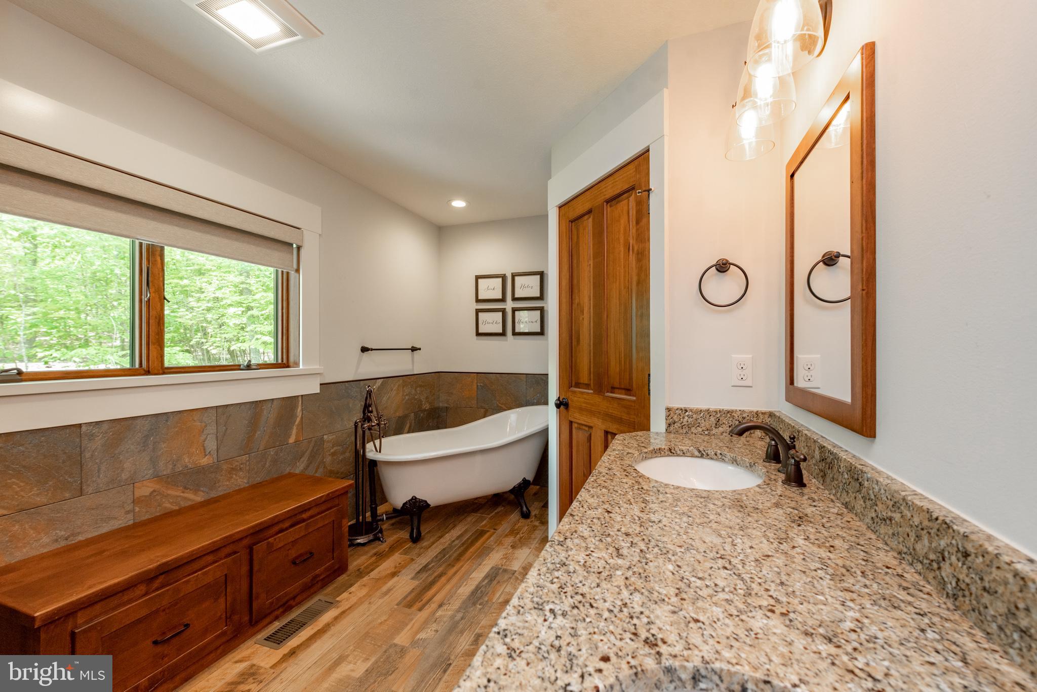 DEEP CREEK HIGHLANDS - Residential