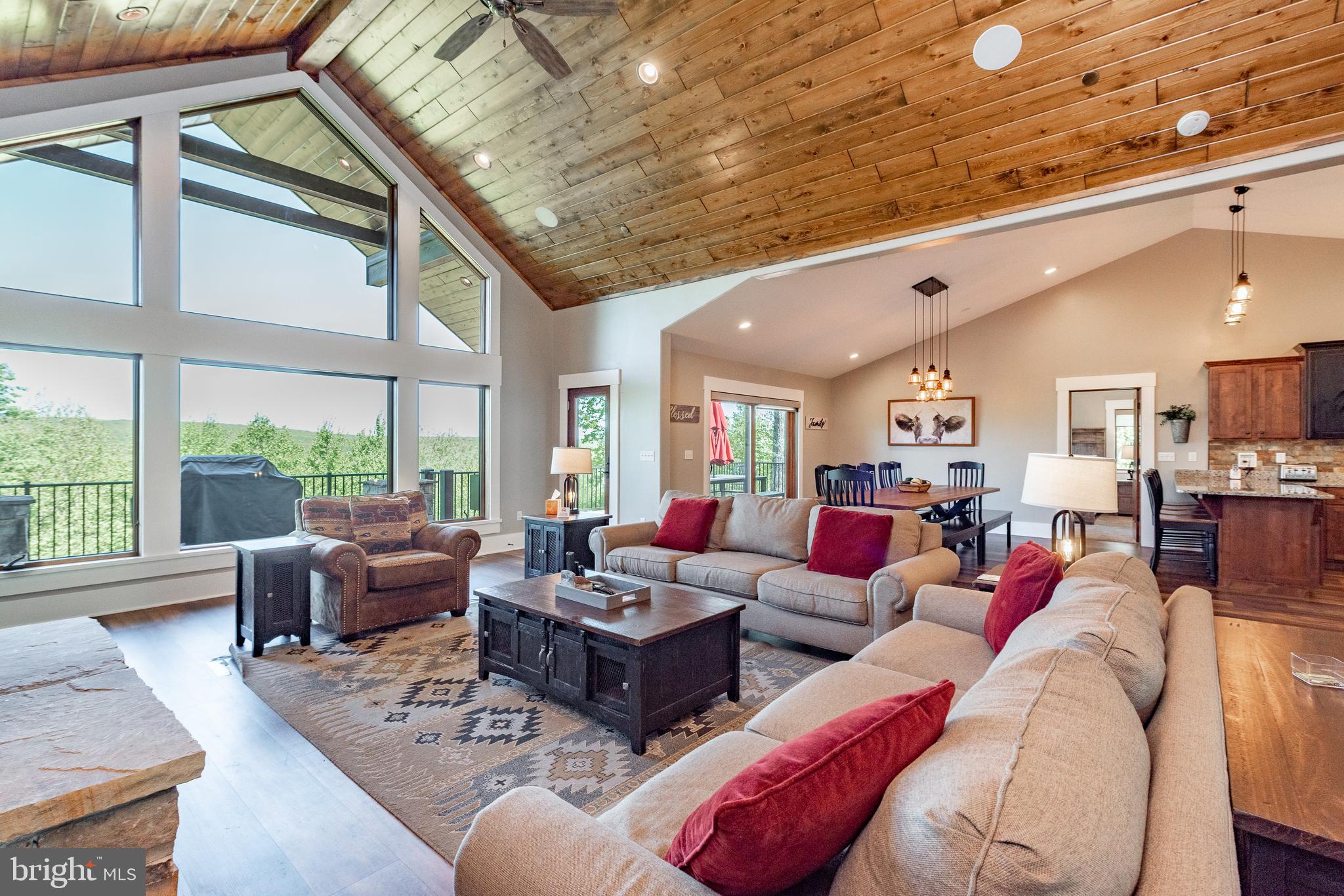 DEEP CREEK HIGHLANDS - Residential