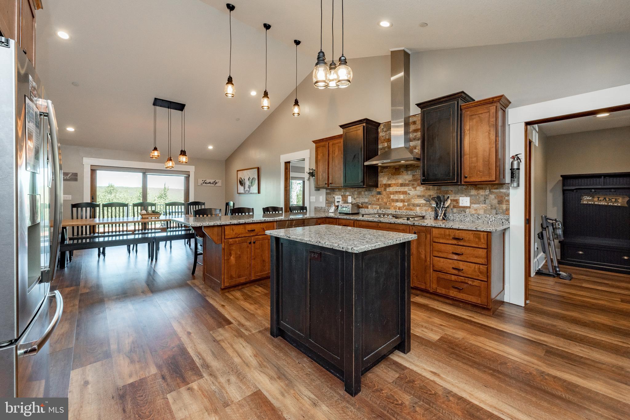 DEEP CREEK HIGHLANDS - Residential