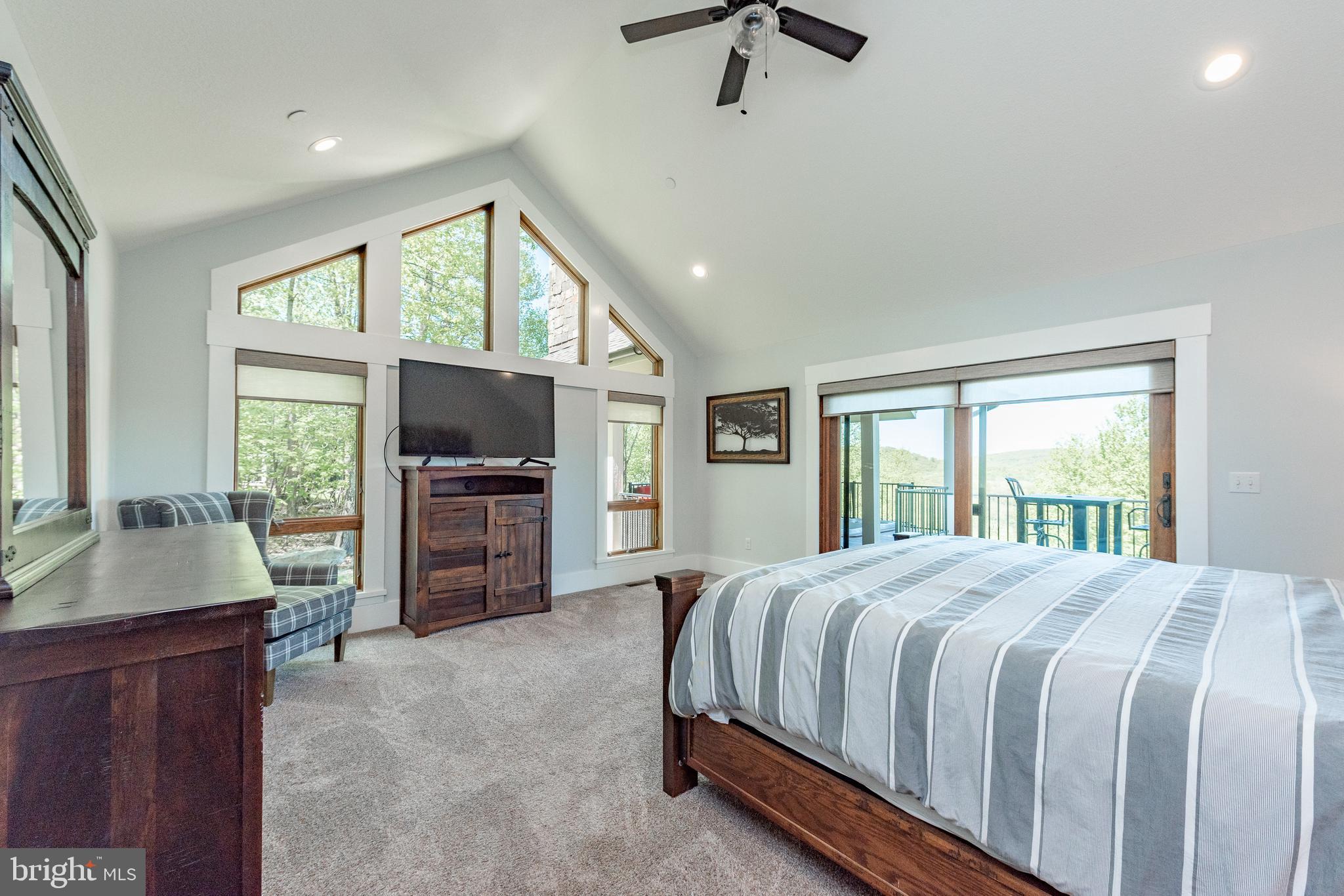 DEEP CREEK HIGHLANDS - Residential