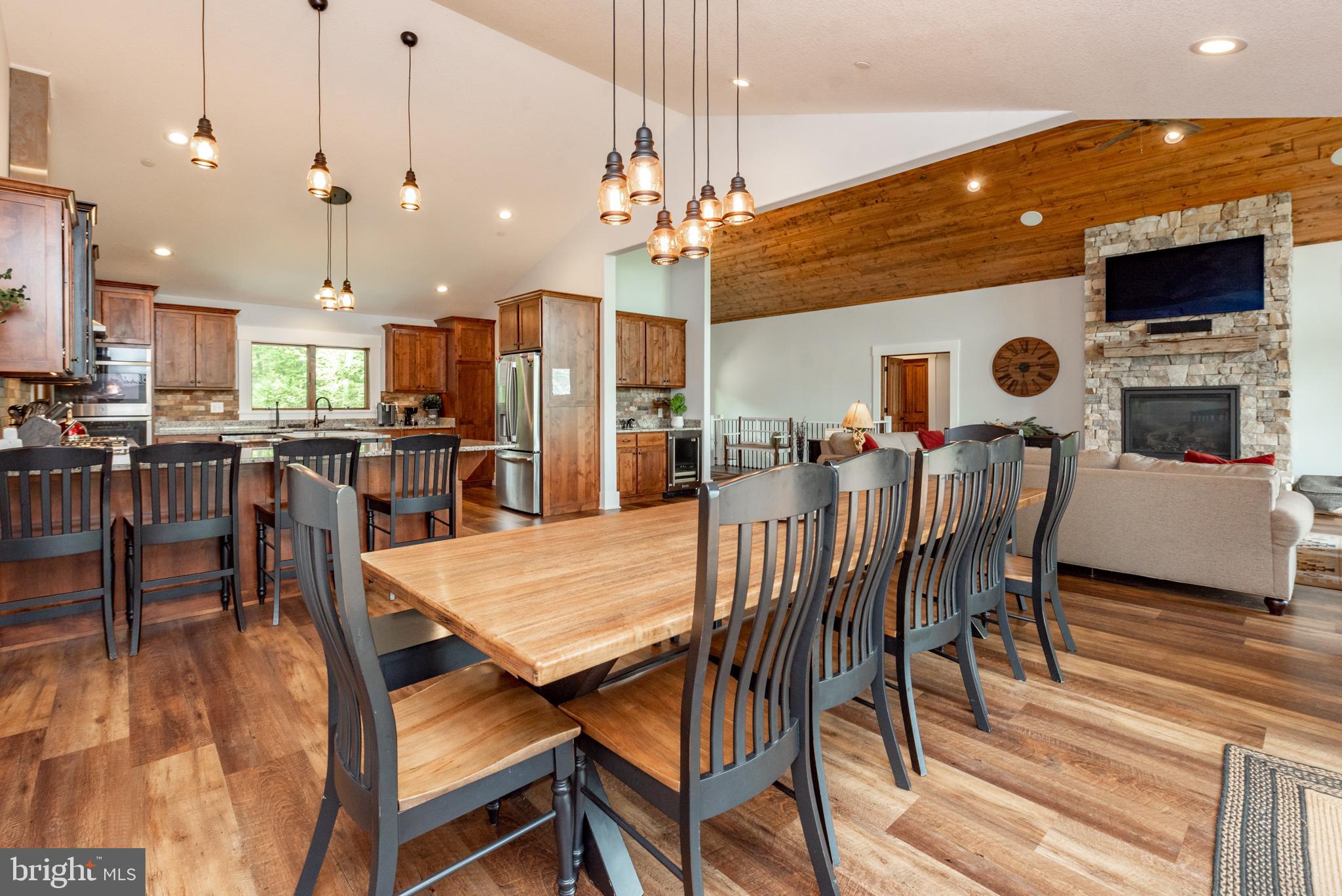 DEEP CREEK HIGHLANDS - Residential