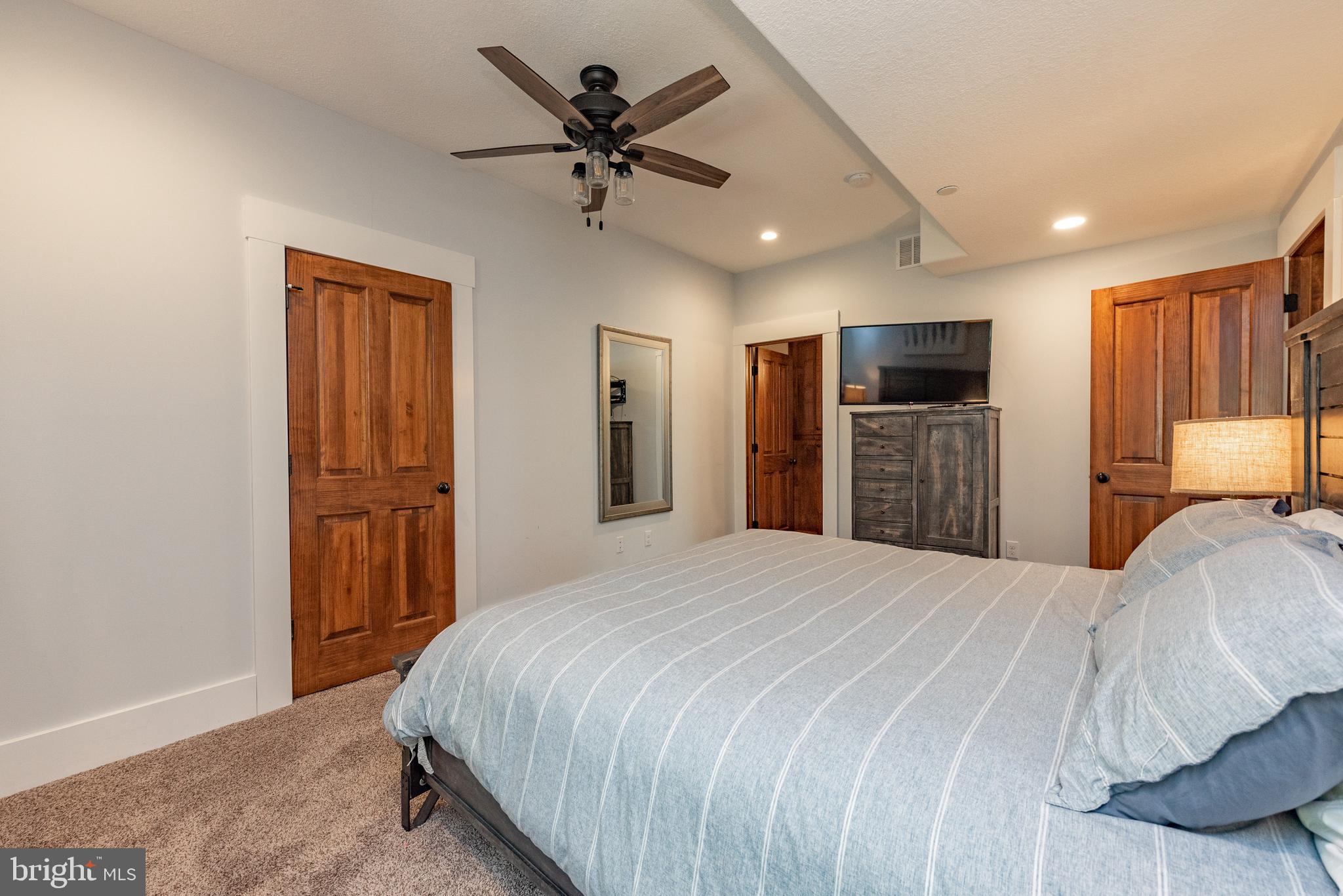 DEEP CREEK HIGHLANDS - Residential