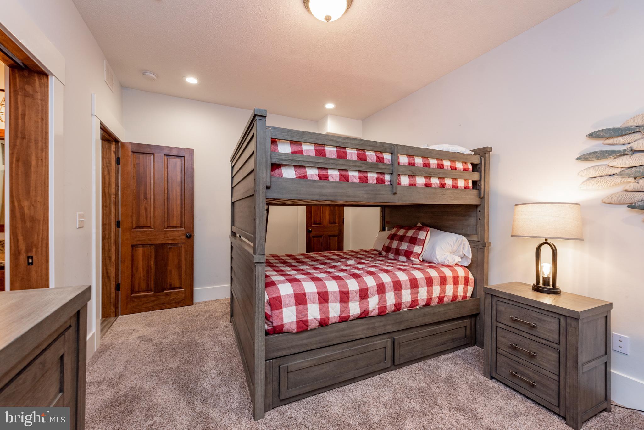 DEEP CREEK HIGHLANDS - Residential