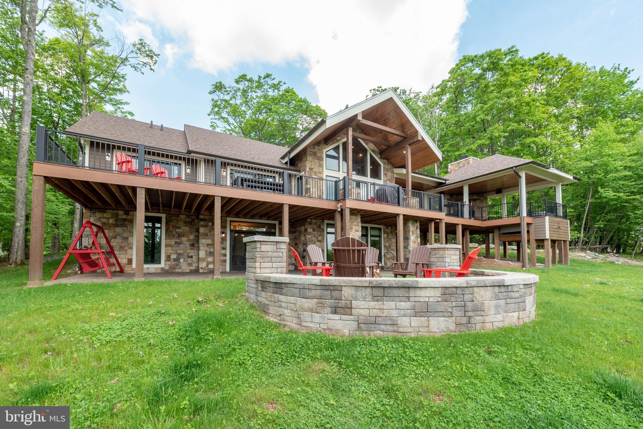 DEEP CREEK HIGHLANDS - Residential