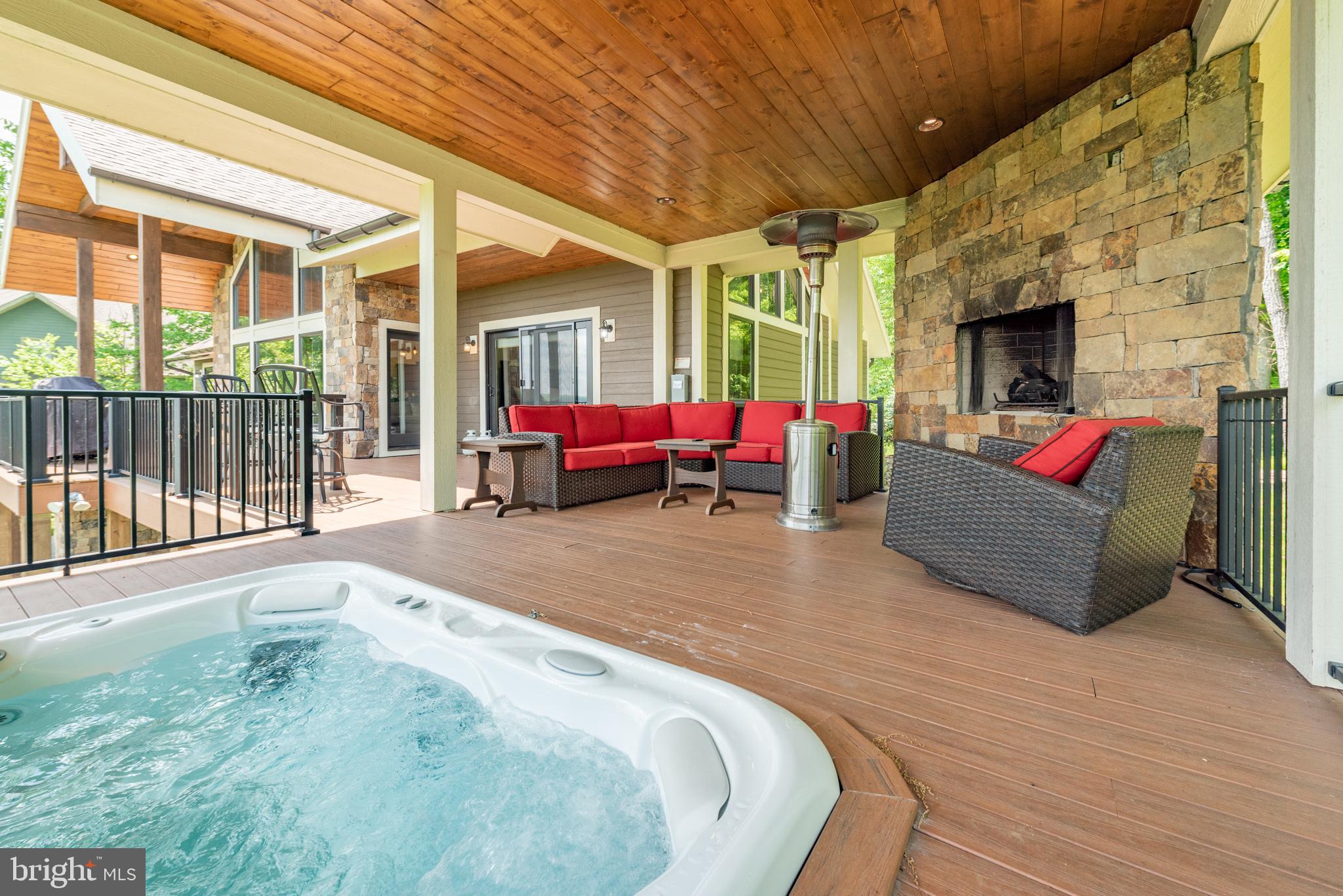 DEEP CREEK HIGHLANDS - Residential