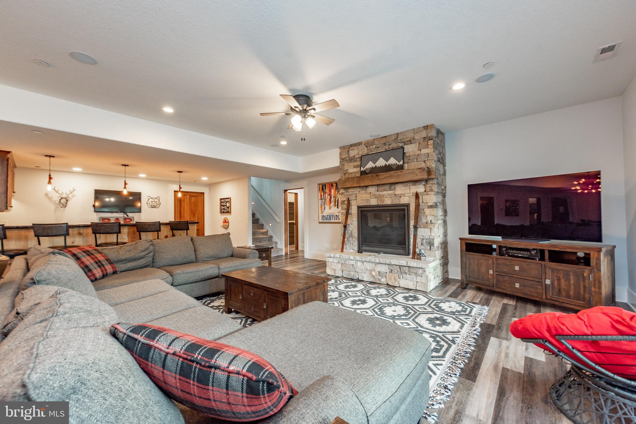 DEEP CREEK HIGHLANDS - Residential