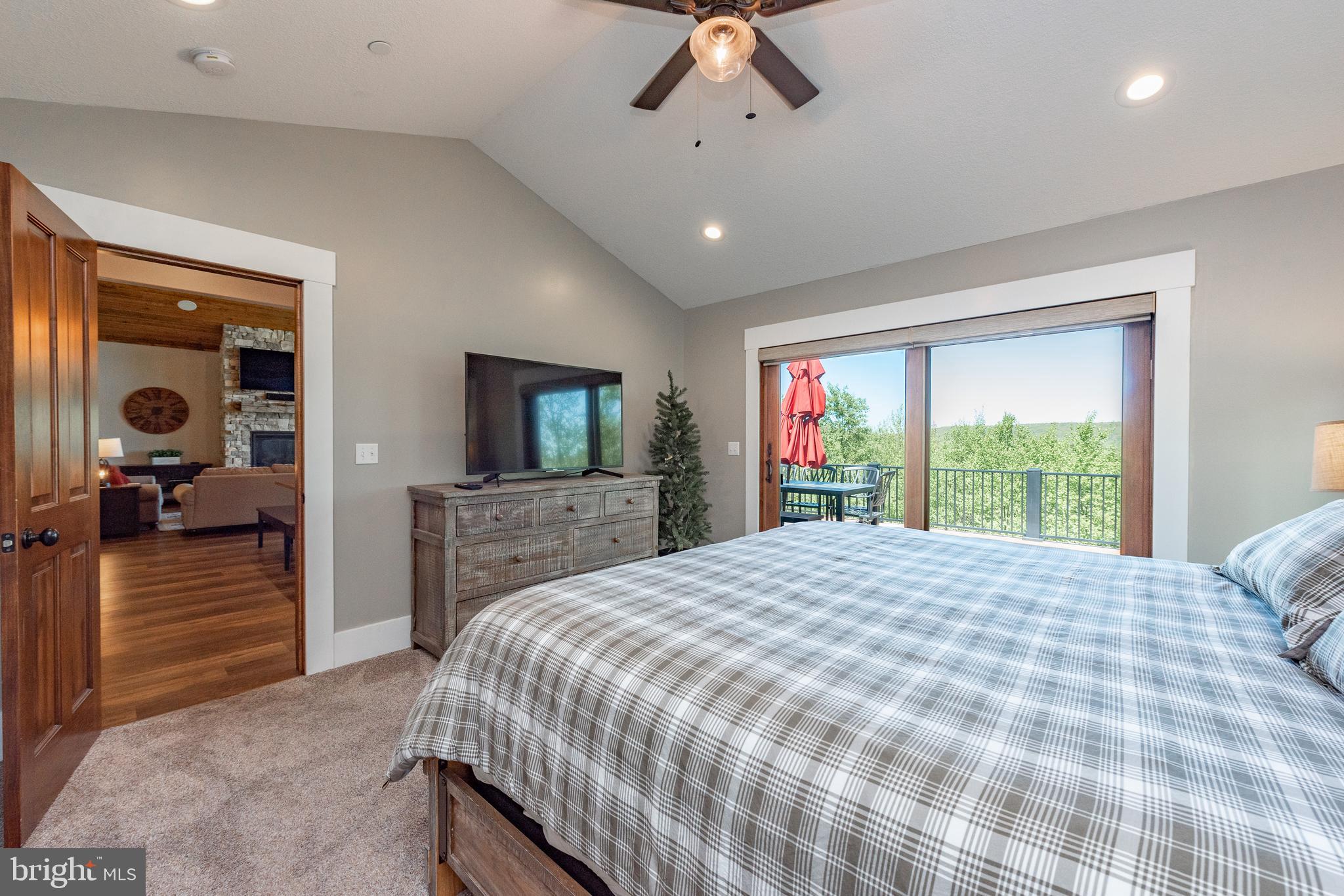 DEEP CREEK HIGHLANDS - Residential