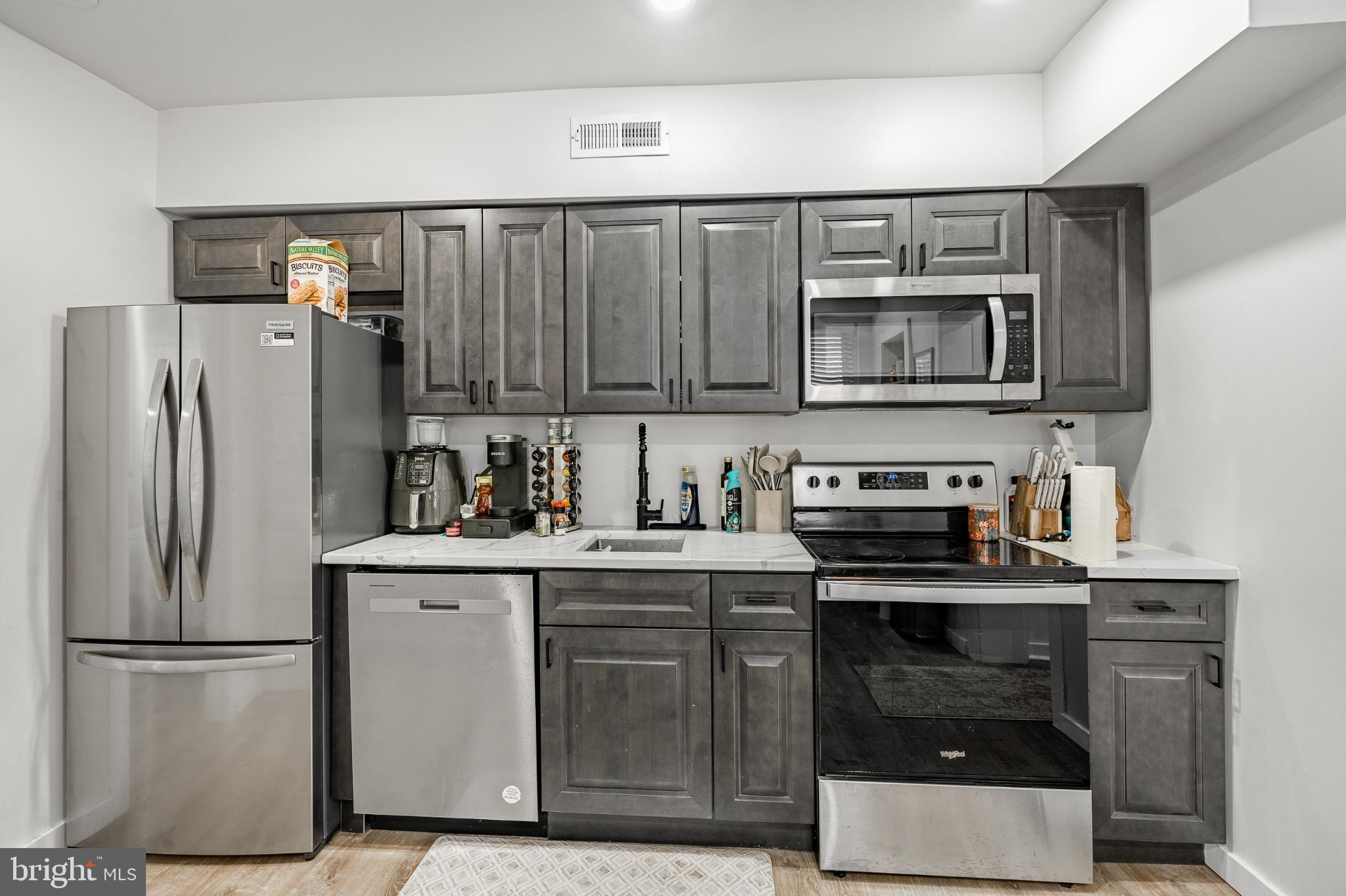 324 DARBY ROAD 326 1R