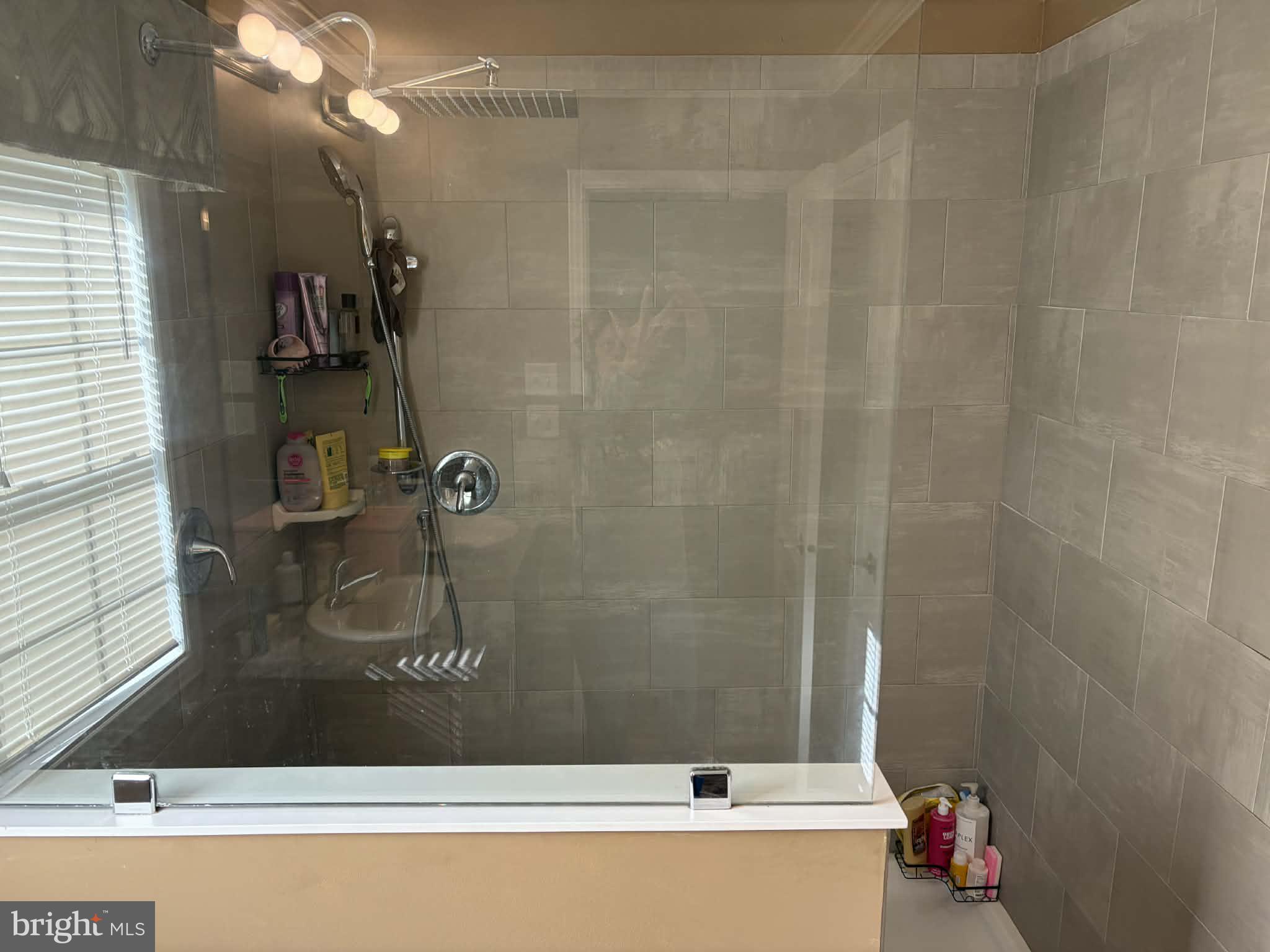 PLEASANT DALE - Residential