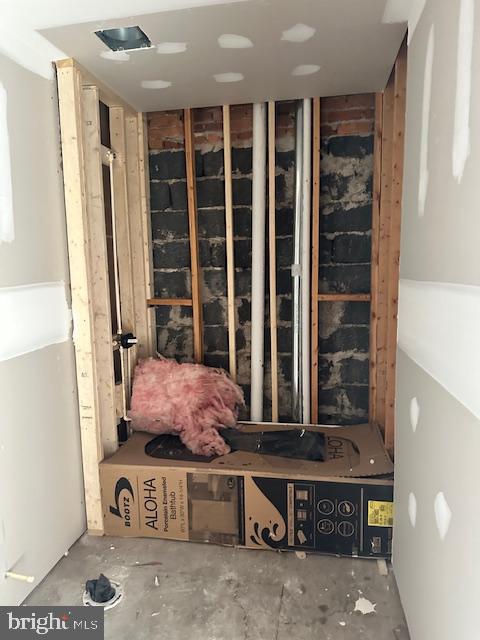 WESTPORT - Residential