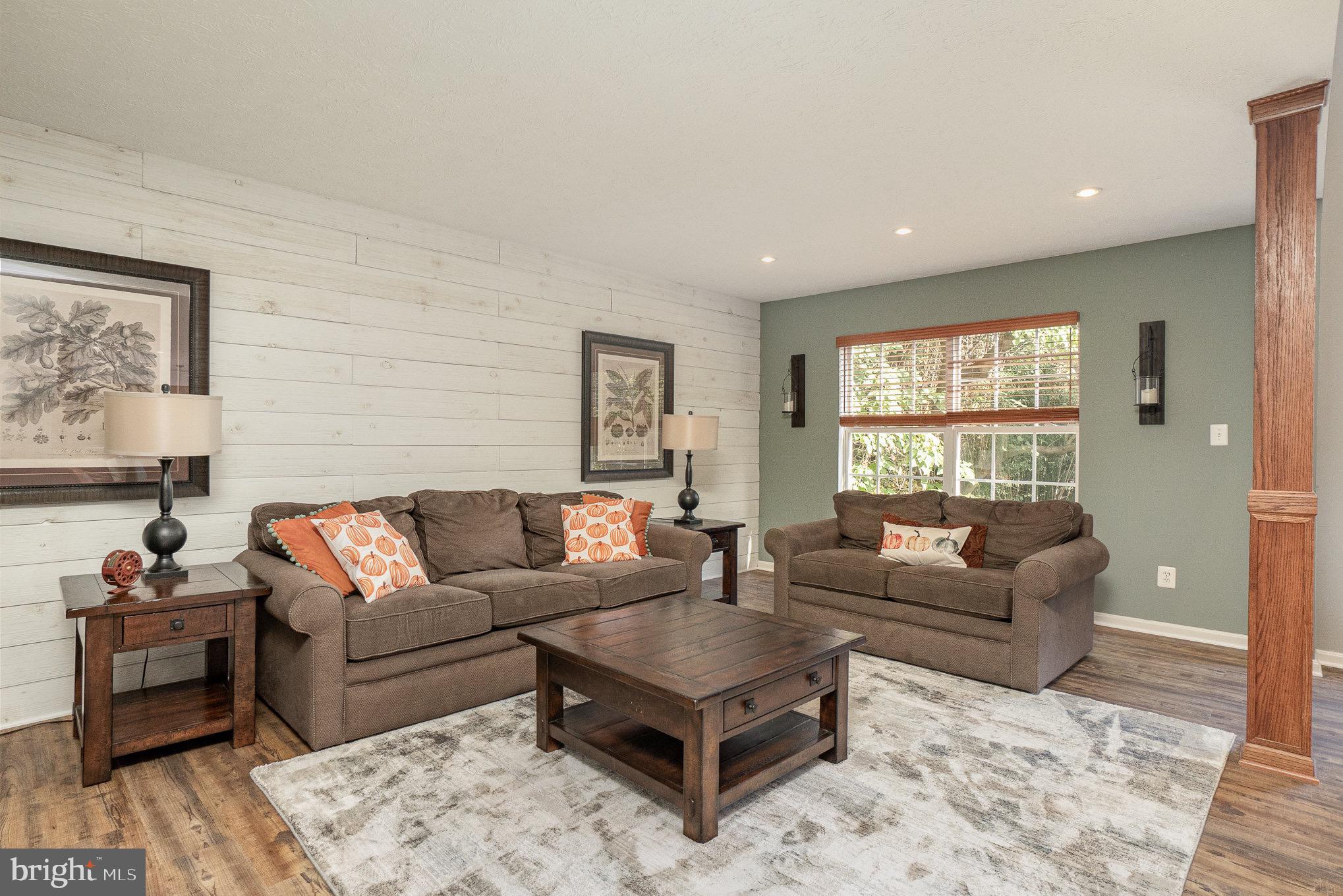 HUNTERS RUN - Residential