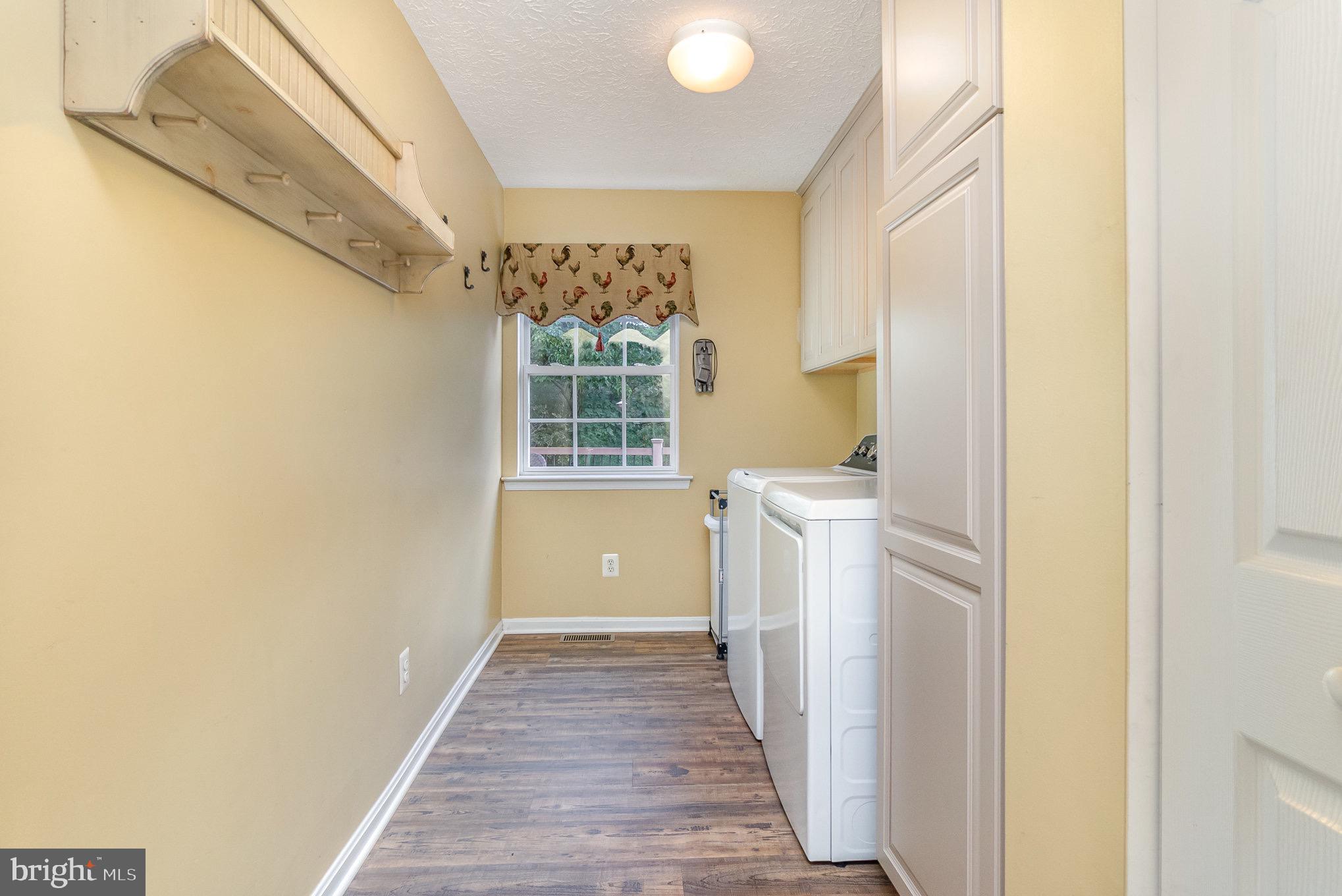 HUNTERS RUN - Residential