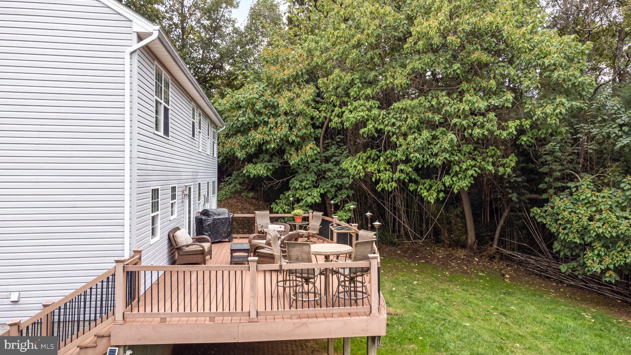 HUNTERS RUN - Residential