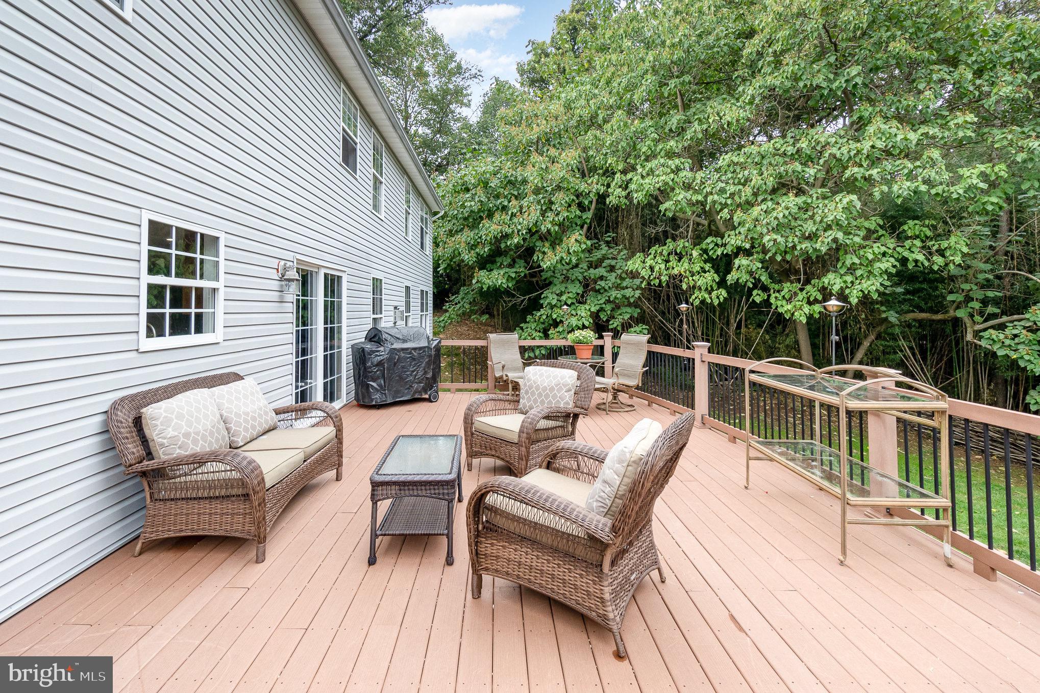 HUNTERS RUN - Residential