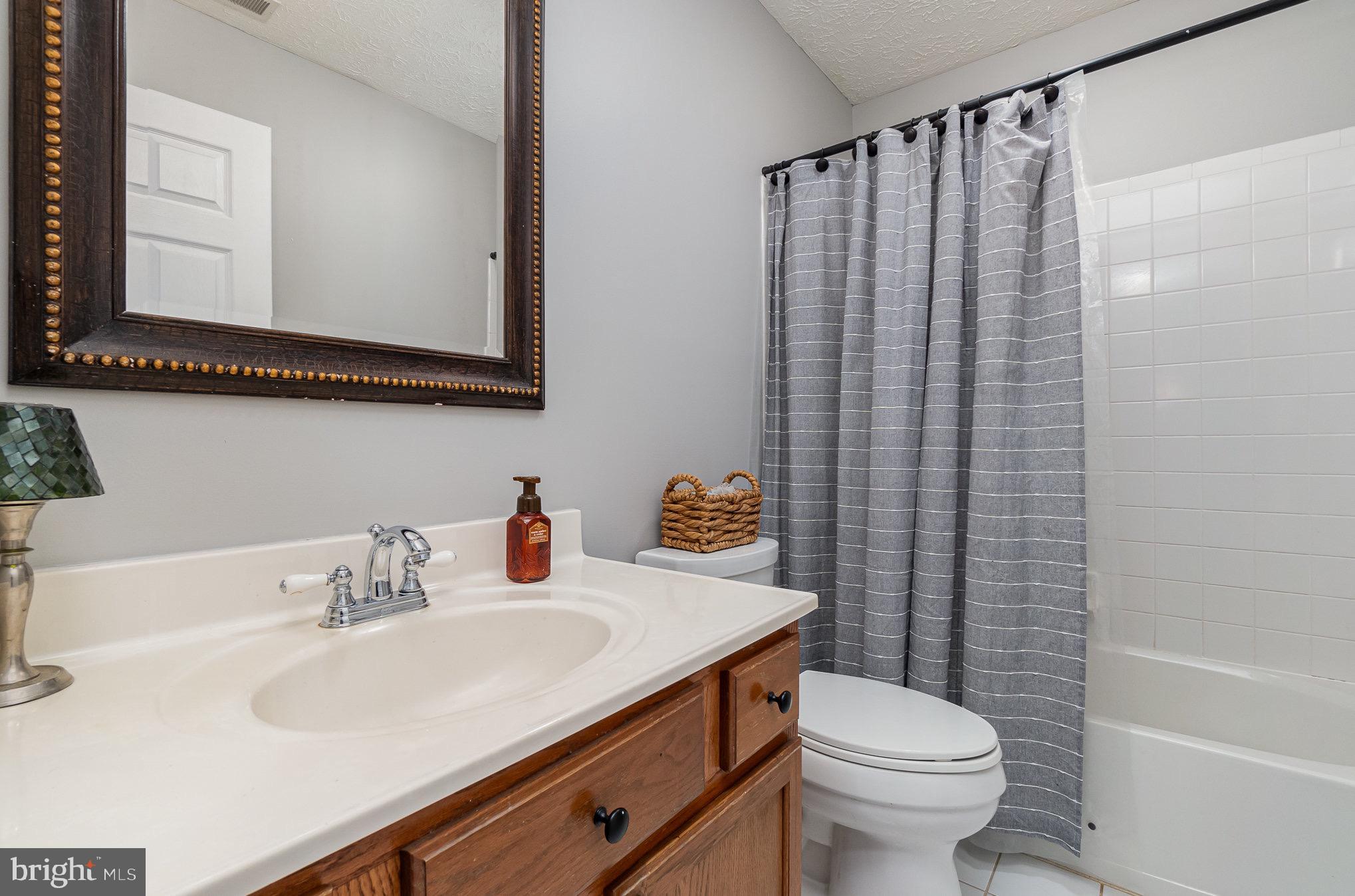 HUNTERS RUN - Residential