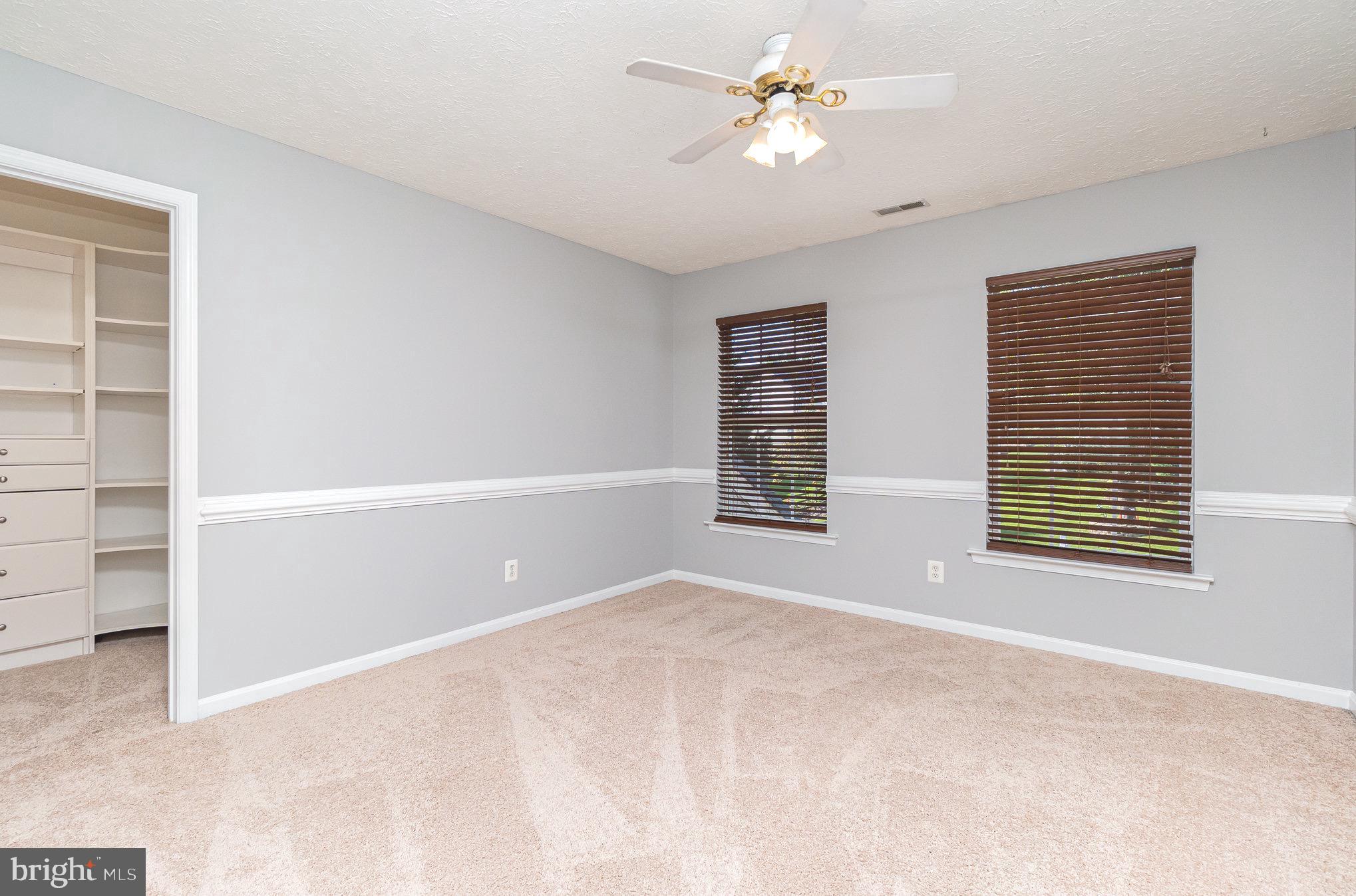 HUNTERS RUN - Residential