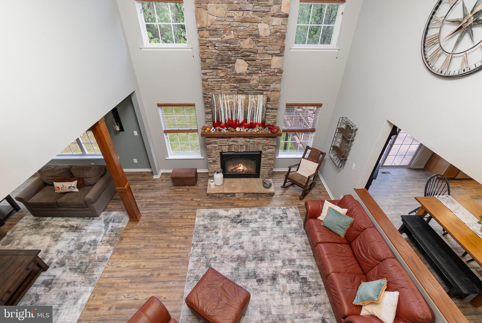 HUNTERS RUN - Residential