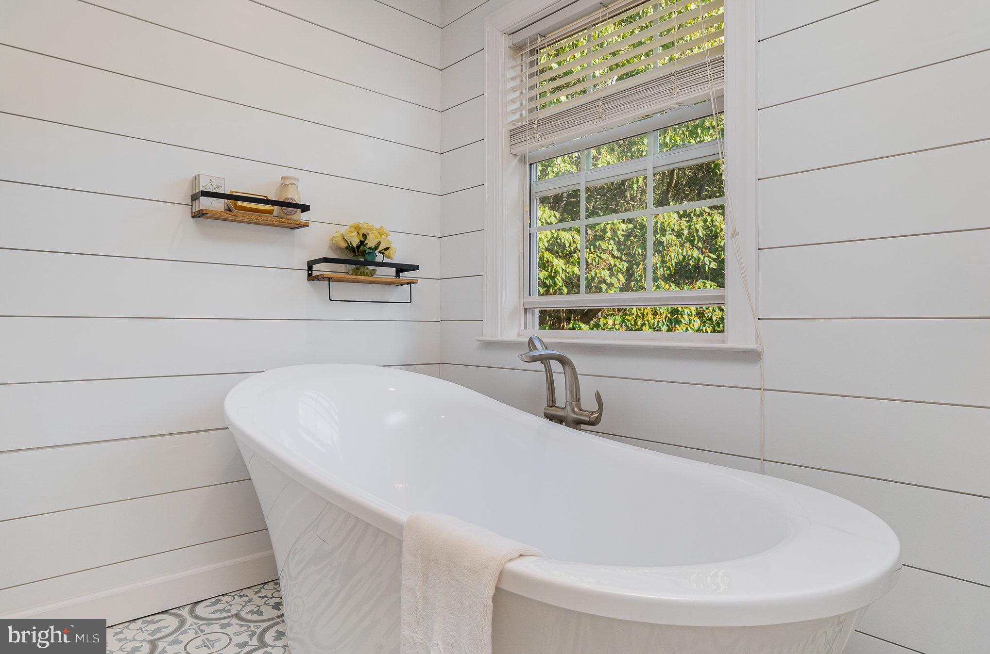 HUNTERS RUN - Residential