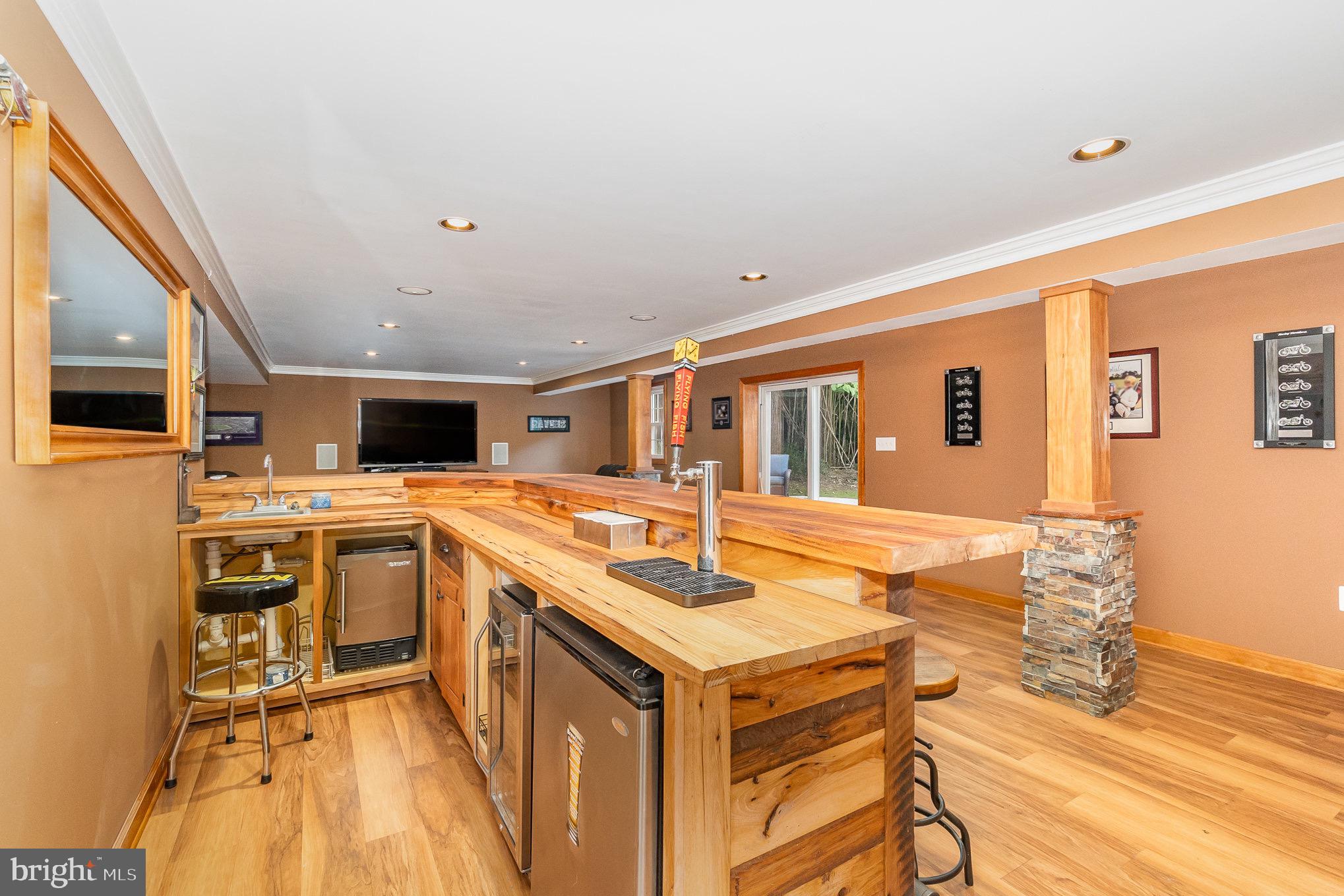 HUNTERS RUN - Residential