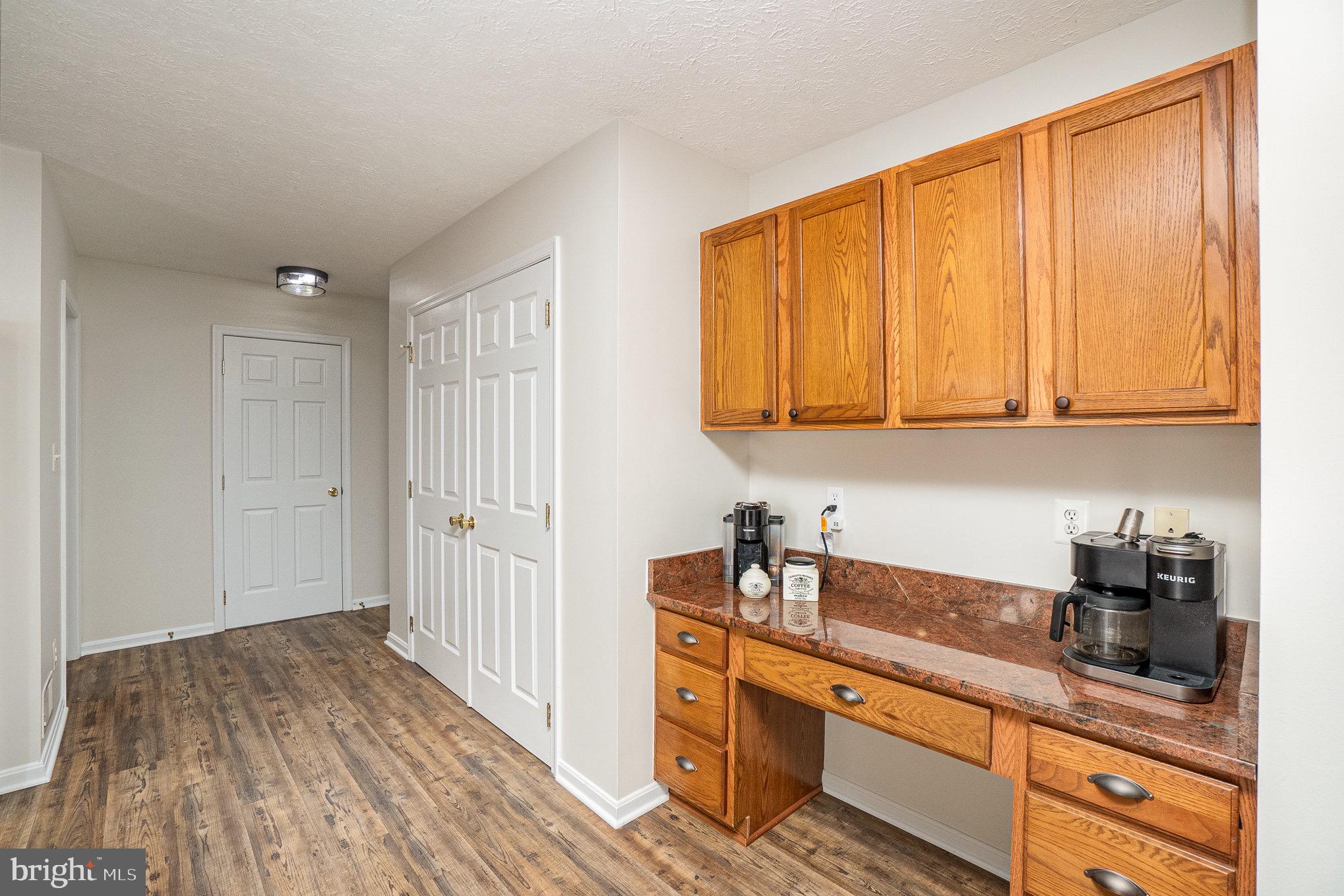 HUNTERS RUN - Residential