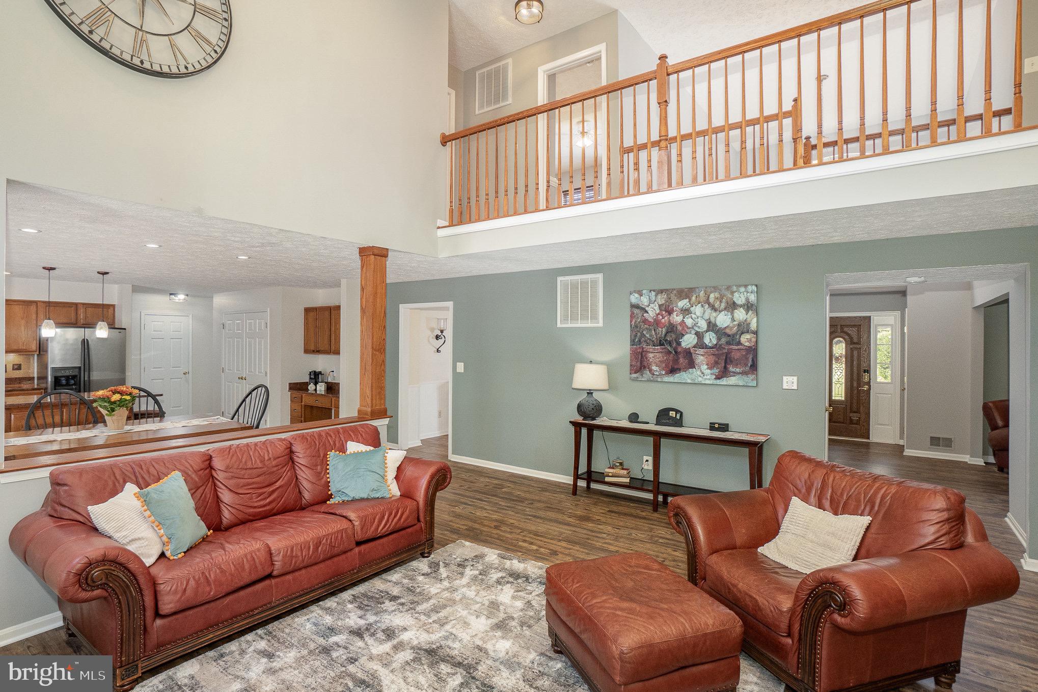 HUNTERS RUN - Residential