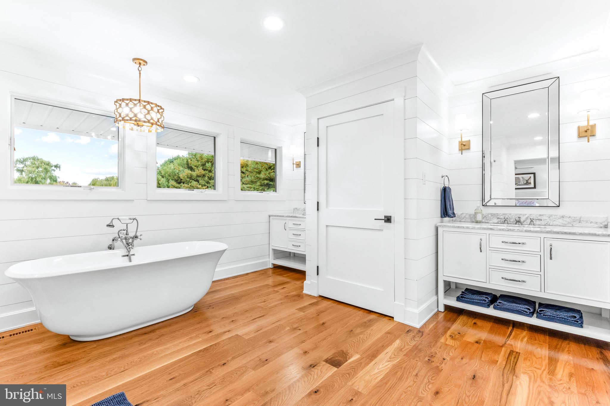 BENNETT POINT - Residential