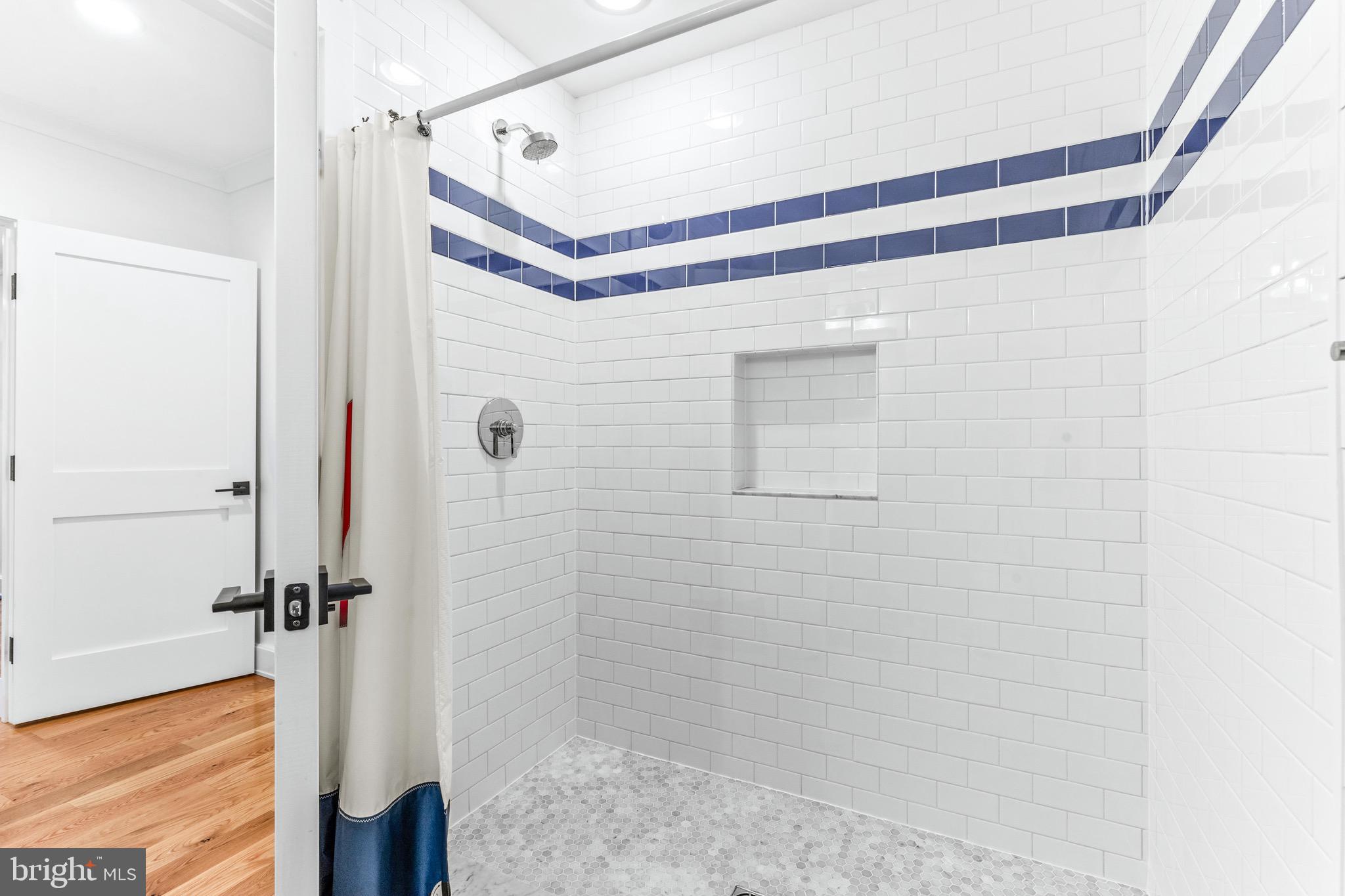 BENNETT POINT - Residential