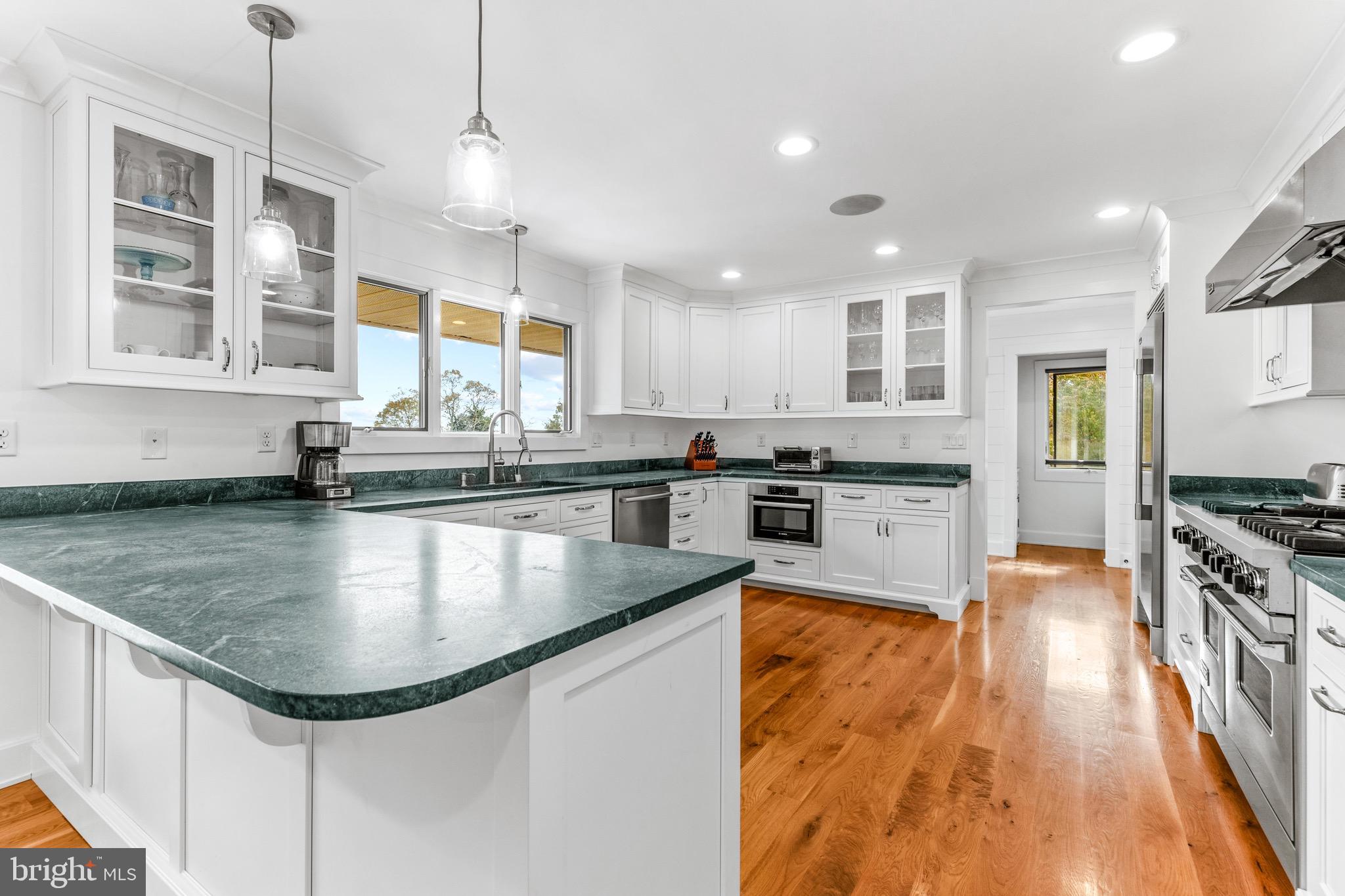 BENNETT POINT - Residential